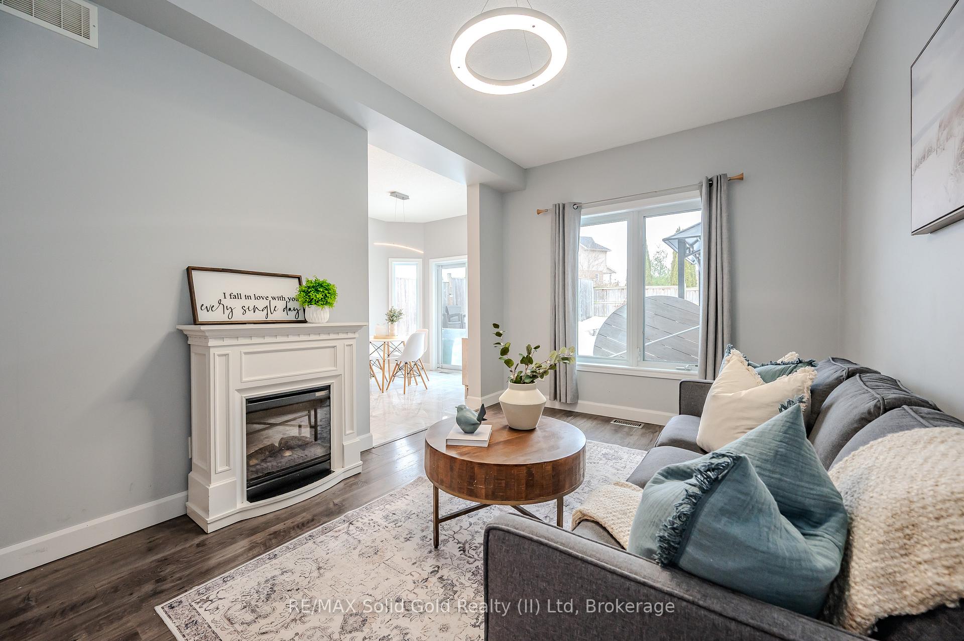 Photo 10 of 1267 Old Zeller Drive, Kitchener — HOMEH