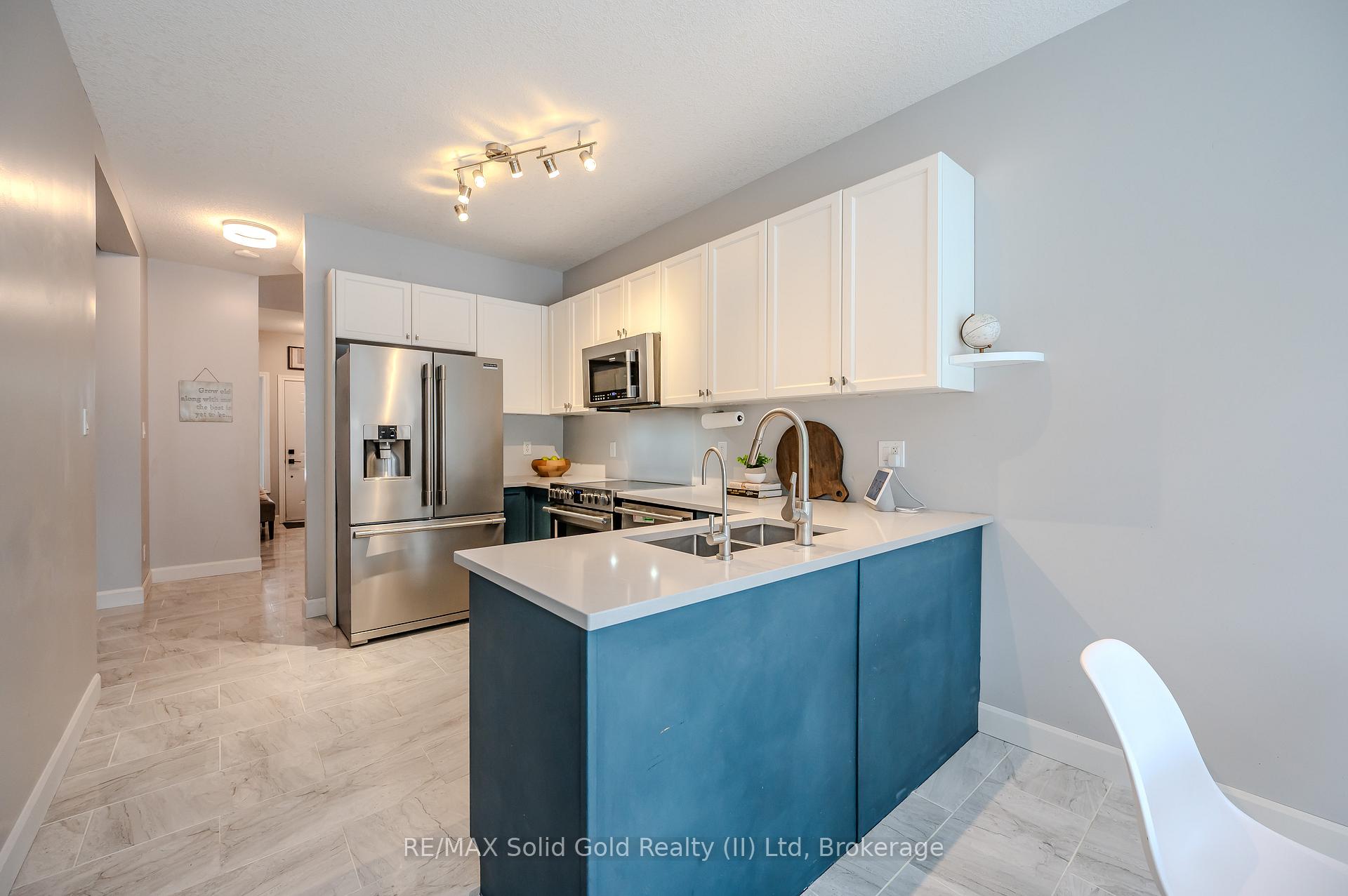Photo 15 of 1267 Old Zeller Drive, Kitchener — HOMEH