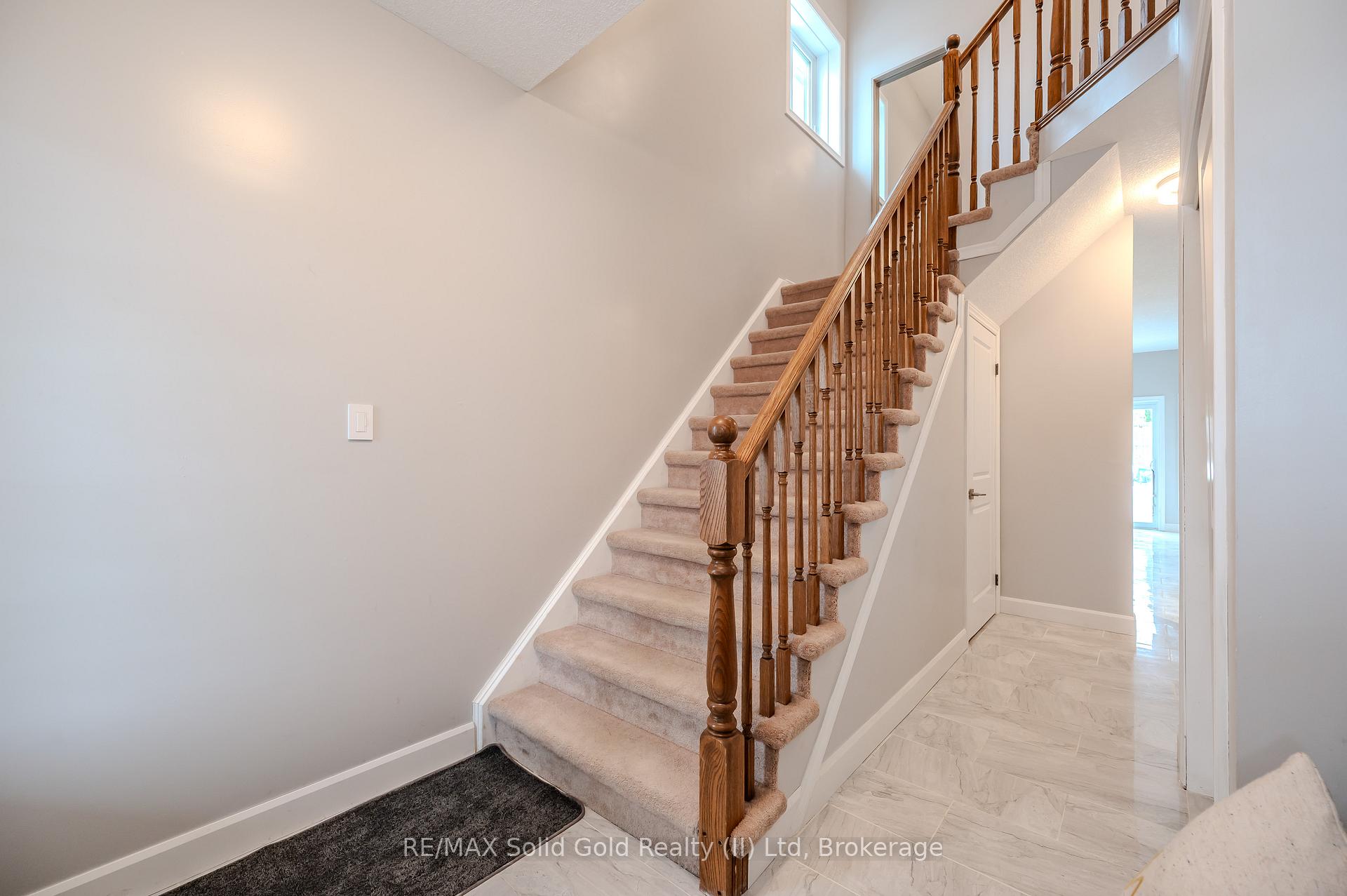 Photo 19 of 1267 Old Zeller Drive, Kitchener — HOMEH