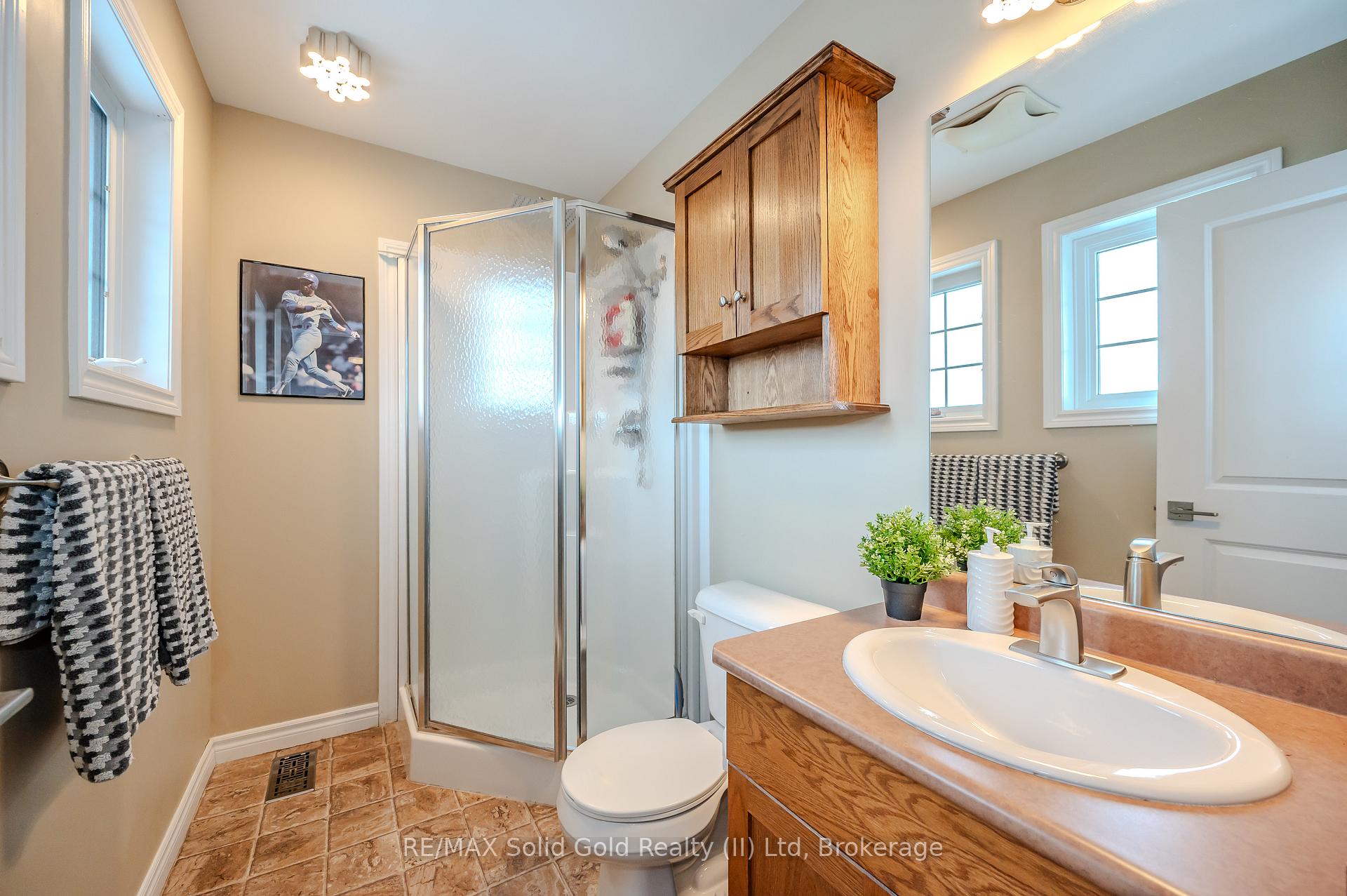 Photo 24 of 1267 Old Zeller Drive, Kitchener — HOMEH