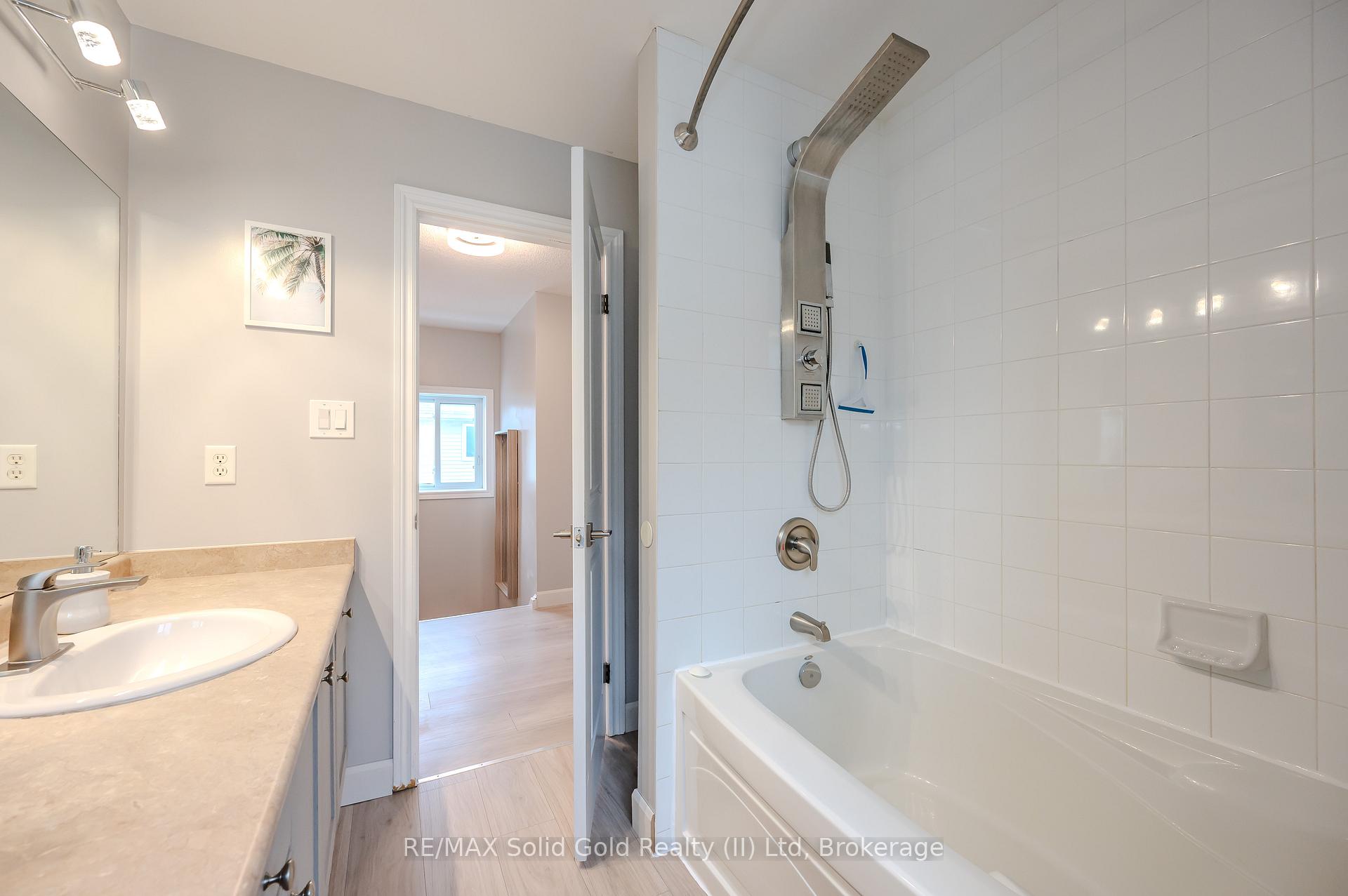 Photo 28 of 1267 Old Zeller Drive, Kitchener — HOMEH