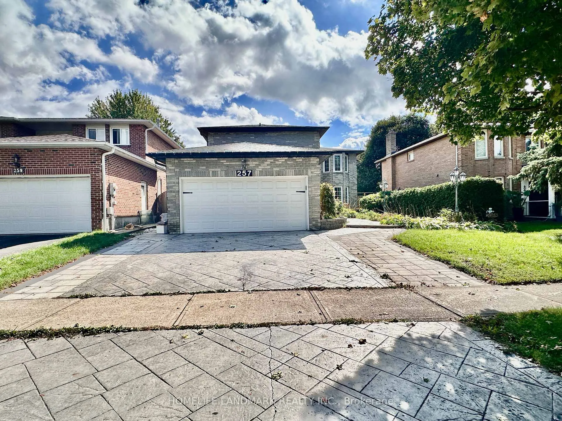 Photo 2 of Unit Room1, 257 Fincham Avenue, Markham, Markham Village — HOMEH