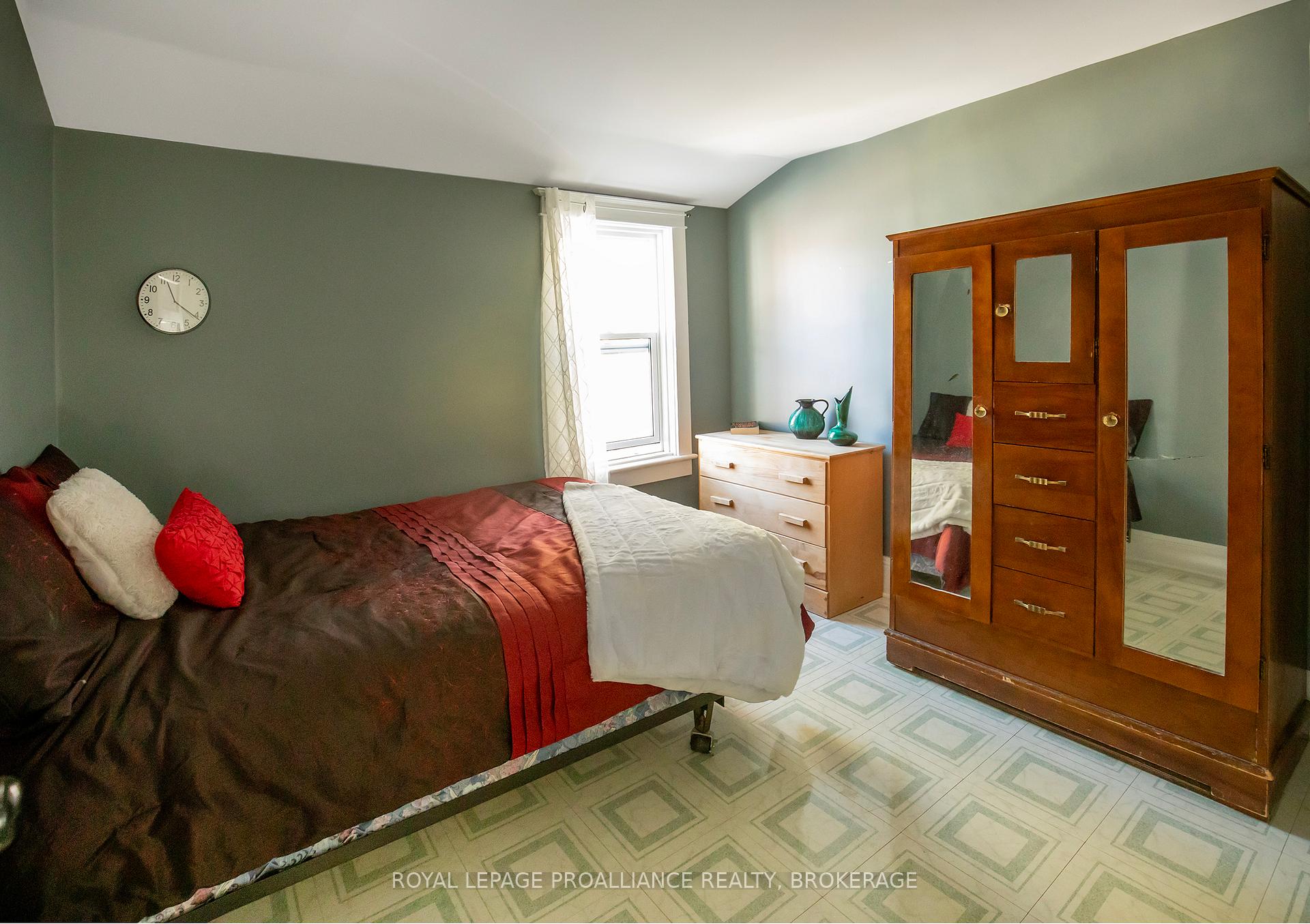 Photo 18 of 91 Hamilton Street, Kingston, East of Sir John A. Blvd — HOMEH