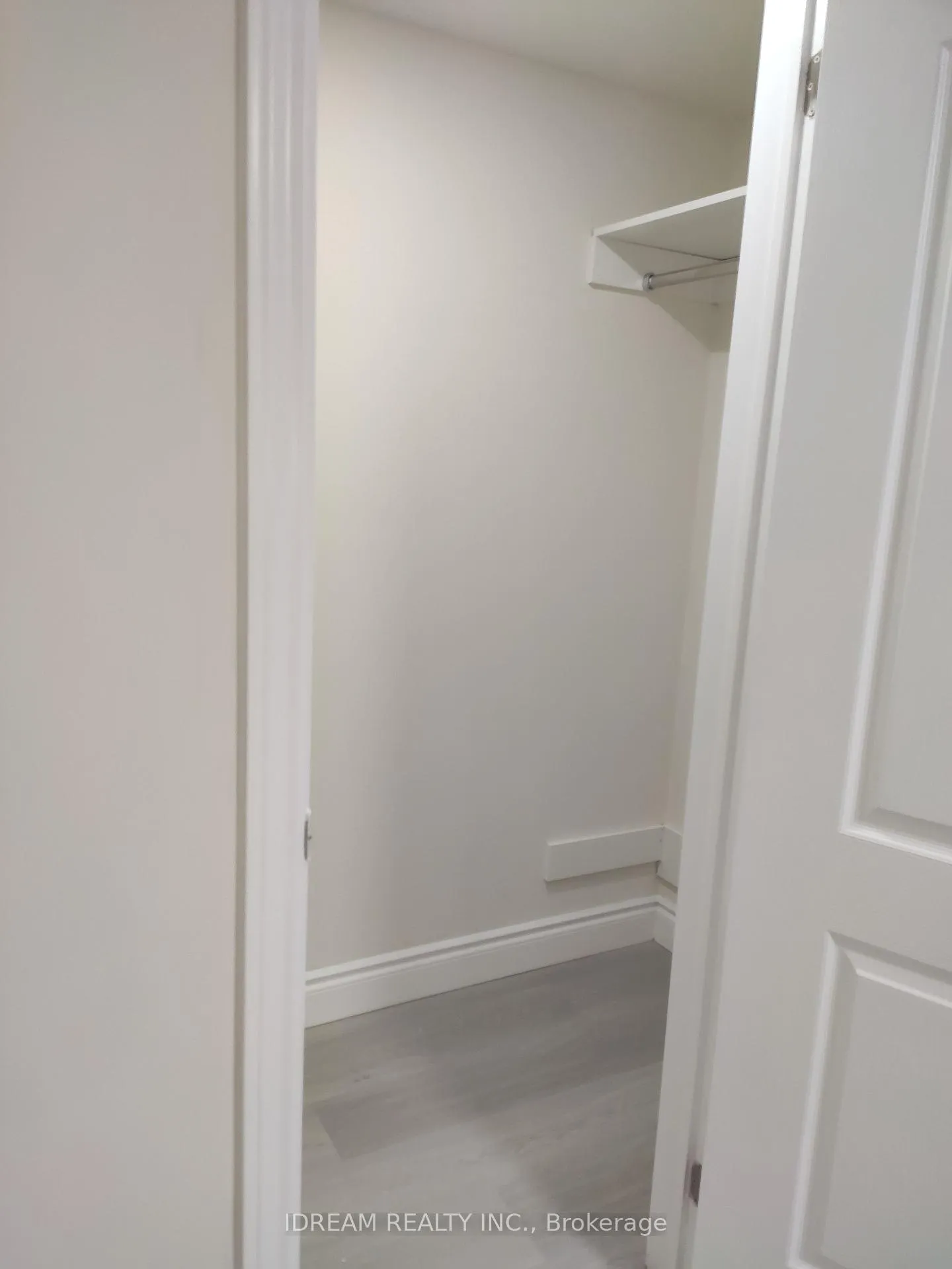 Photo 8 of Unit Bsmt, 528 Hayward Crescent, Milton, Timberlea — HOMEH