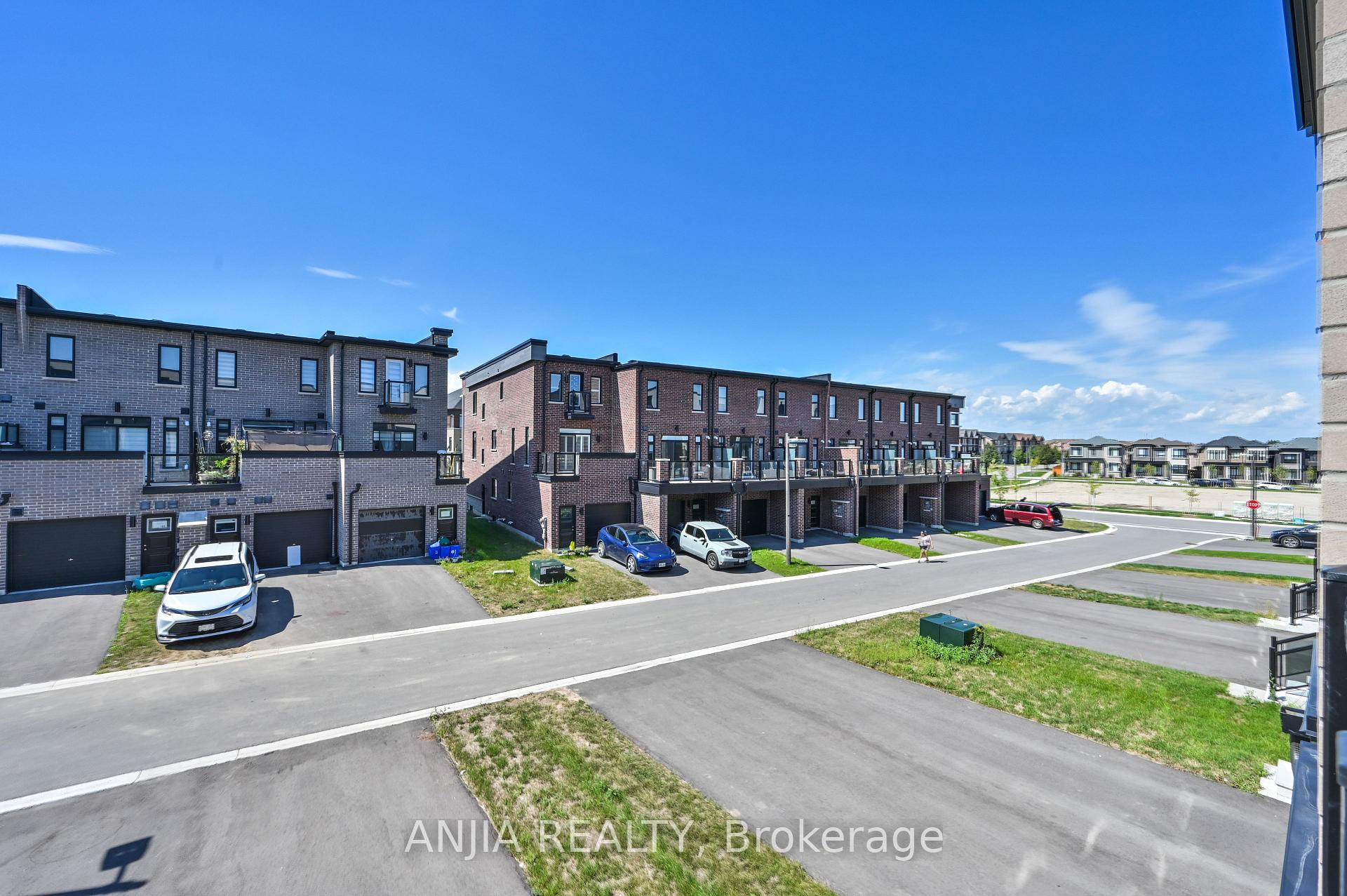 Photo 42 of 100 Stauffer Crescent, Markham, Cornell — HOMEH
