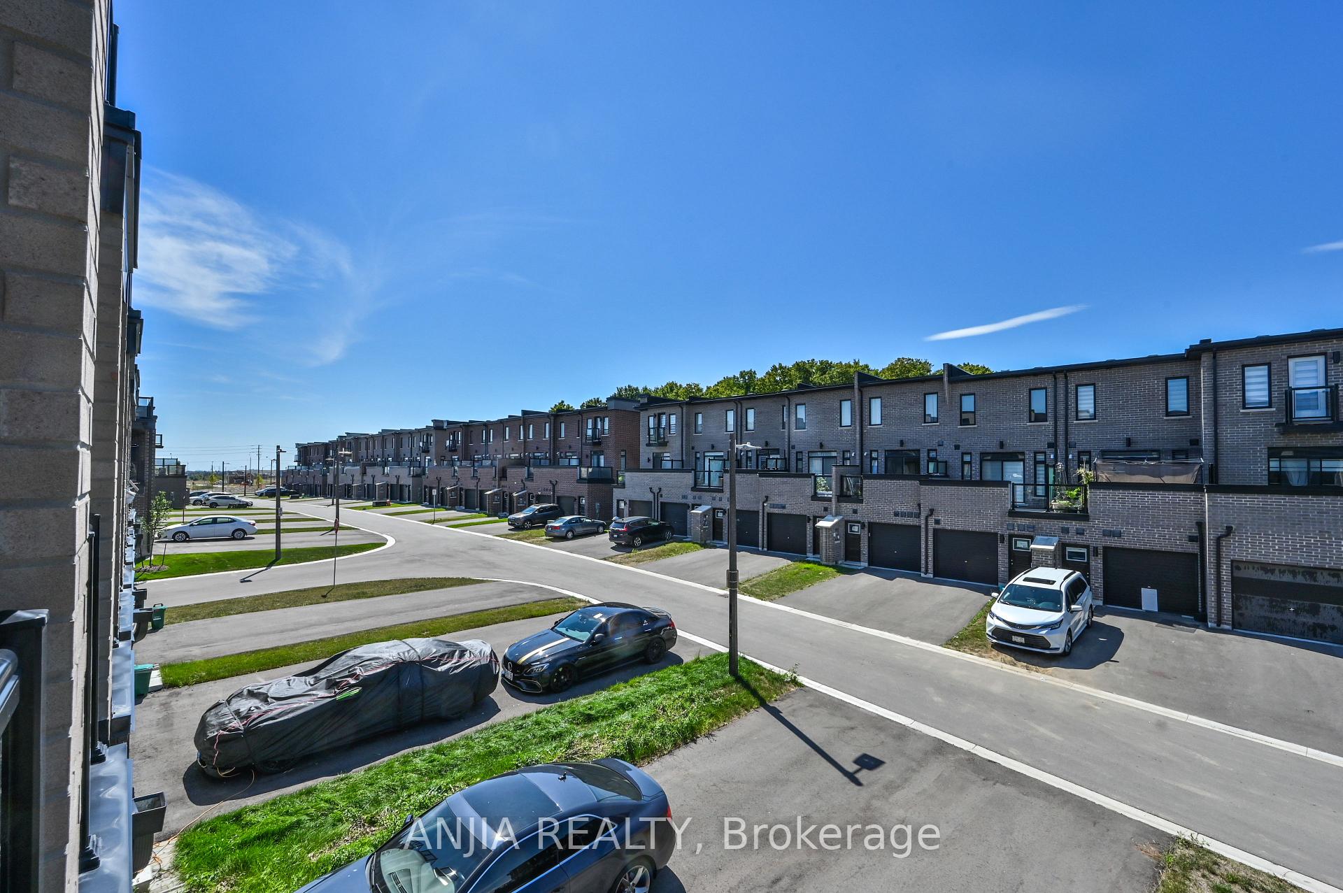 Photo 43 of 100 Stauffer Crescent, Markham, Cornell — HOMEH