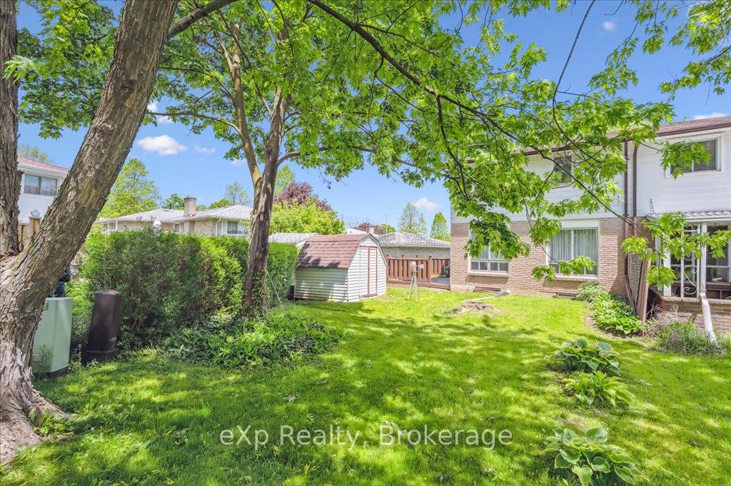Photo 20 of 133 Ingleside Drive, Kitchener — HOMEH