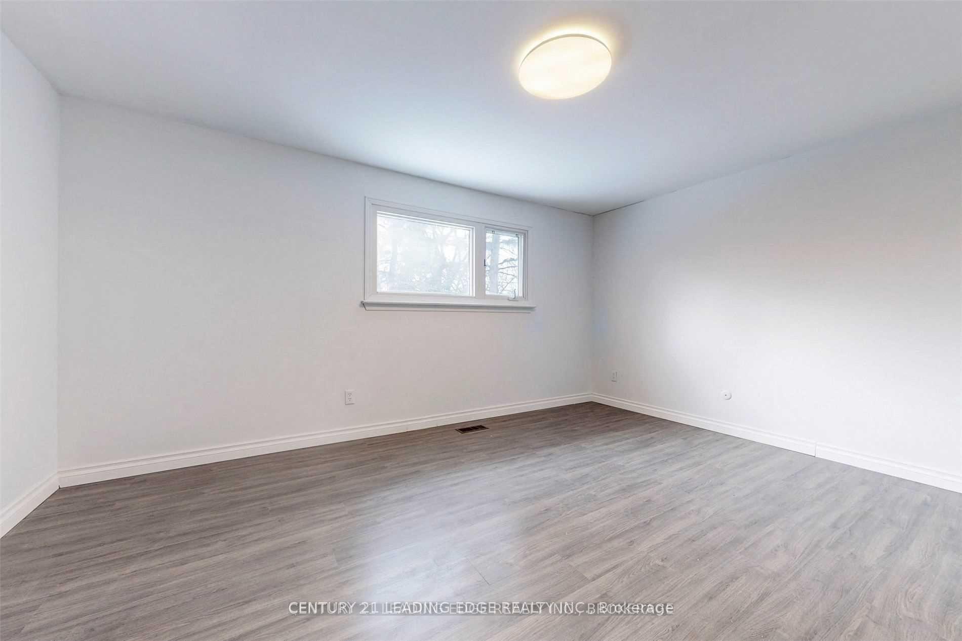 Photo 6 of 6 Jeremy Drive, Markham, Unionville — HOMEH