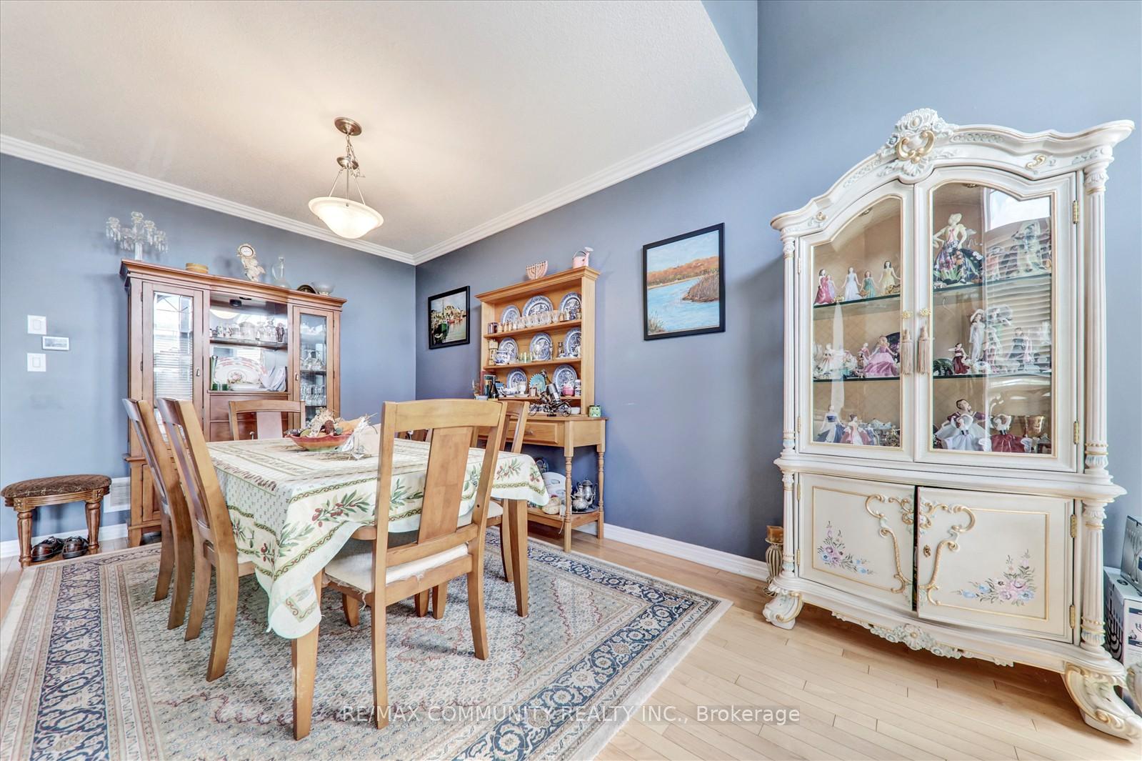 Photo 9 of 37 Condarcuri Crescent, Markham, Box Grove — HOMEH