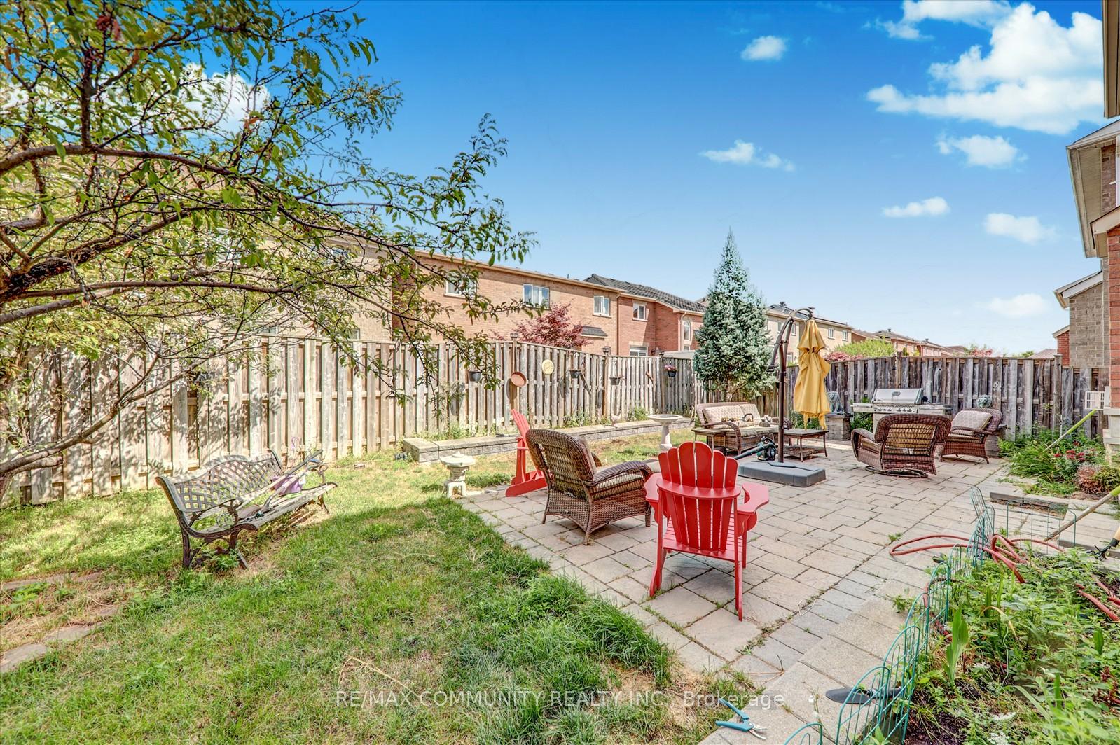 Photo 34 of 37 Condarcuri Crescent, Markham, Box Grove — HOMEH