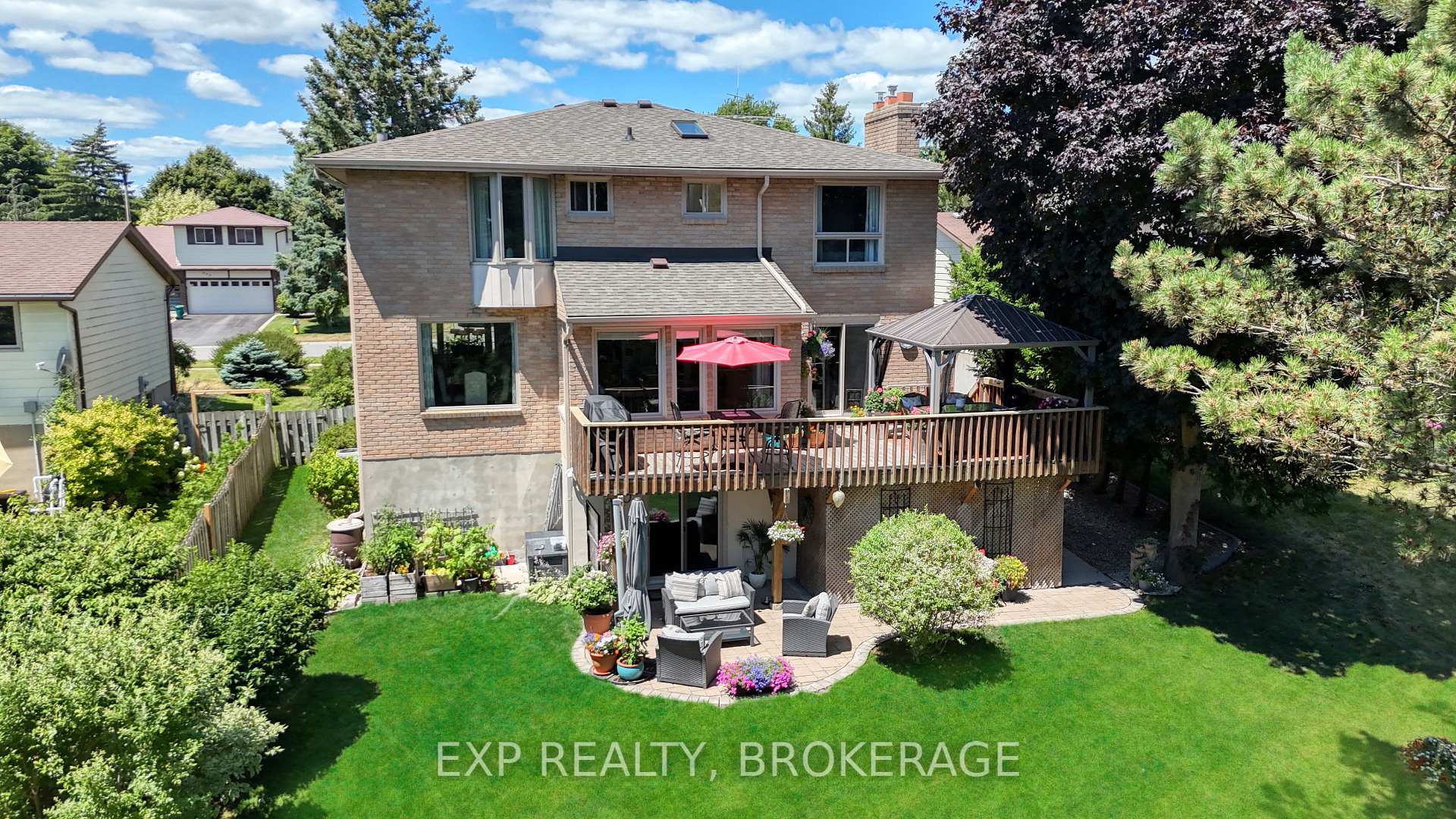 Photo 3 of 564 Braeside Crescent, Kingston, North of Taylor-Kidd Blvd — HOMEH