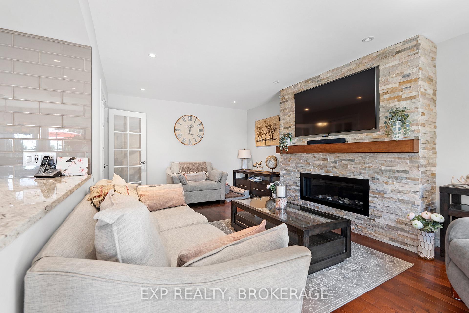 Photo 6 of 564 Braeside Crescent, Kingston, North of Taylor-Kidd Blvd — HOMEH