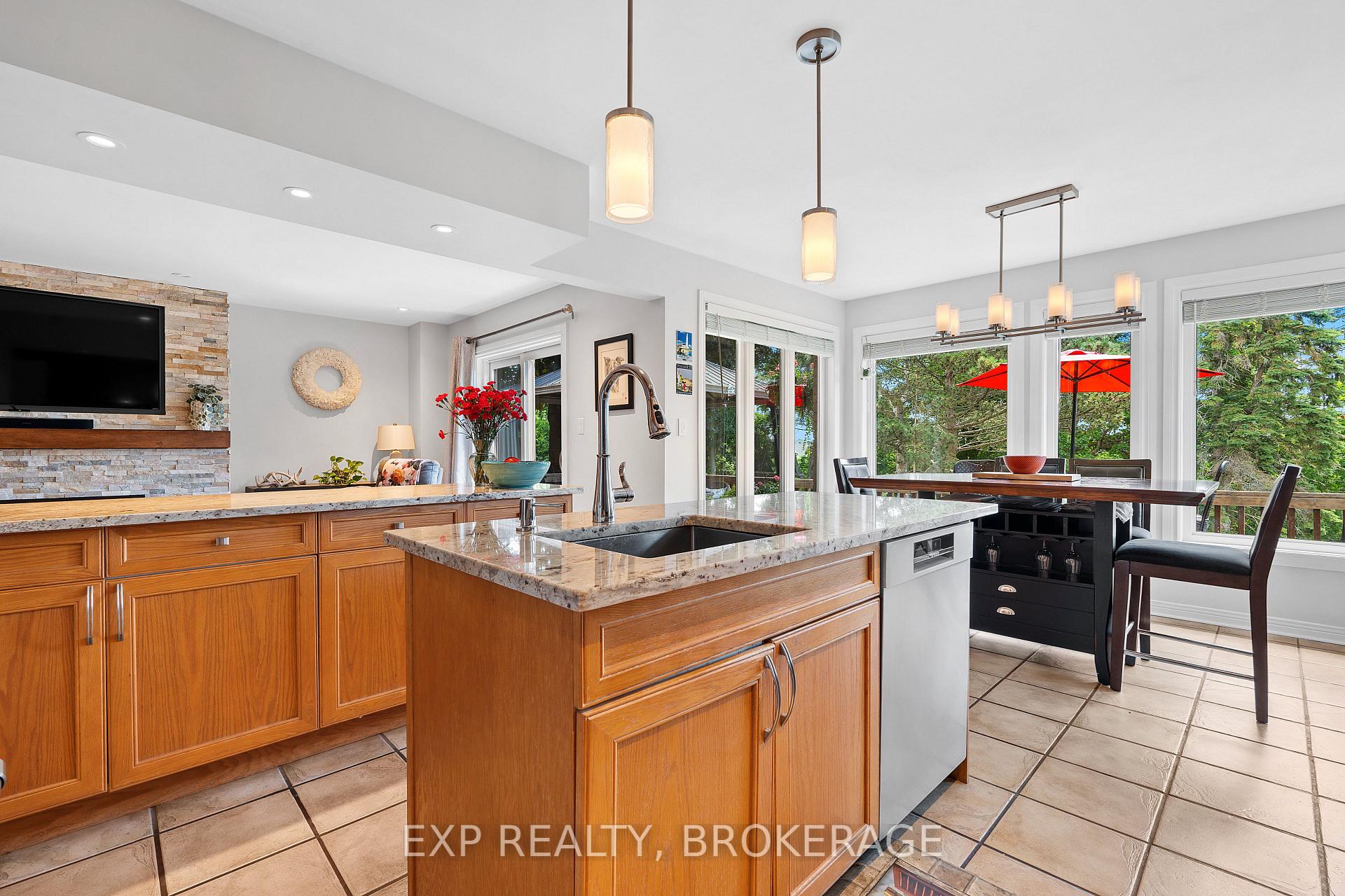 Photo 7 of 564 Braeside Crescent, Kingston, North of Taylor-Kidd Blvd — HOMEH