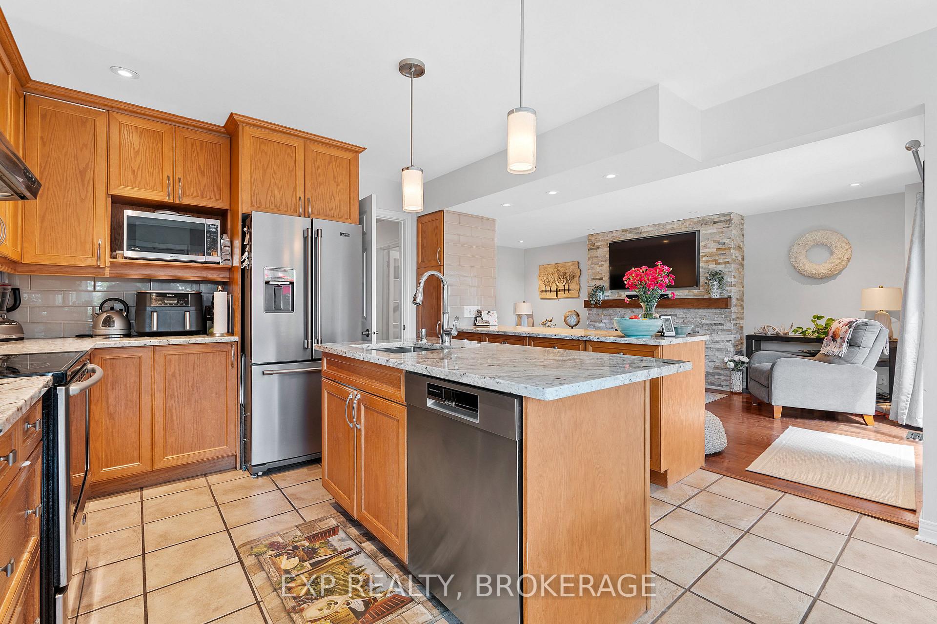 Photo 9 of 564 Braeside Crescent, Kingston, North of Taylor-Kidd Blvd — HOMEH