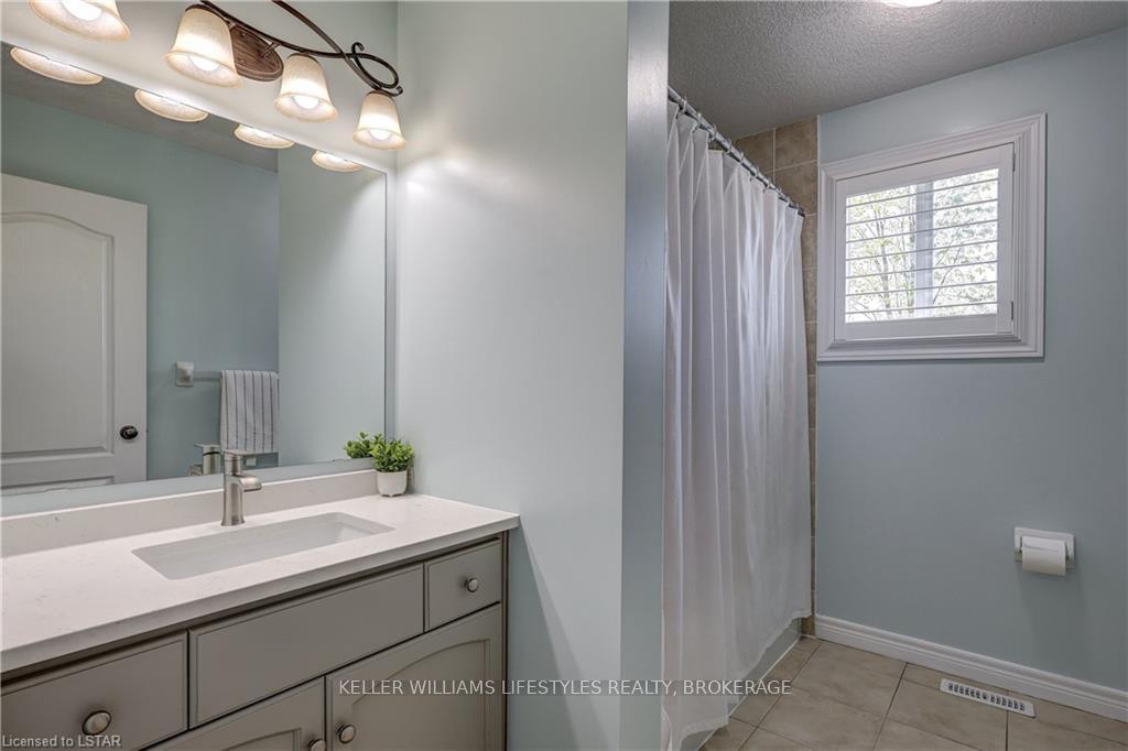 Photo 36 of 9961 Oxbow Drive, Middlesex Centre, Komoka — HOMEH