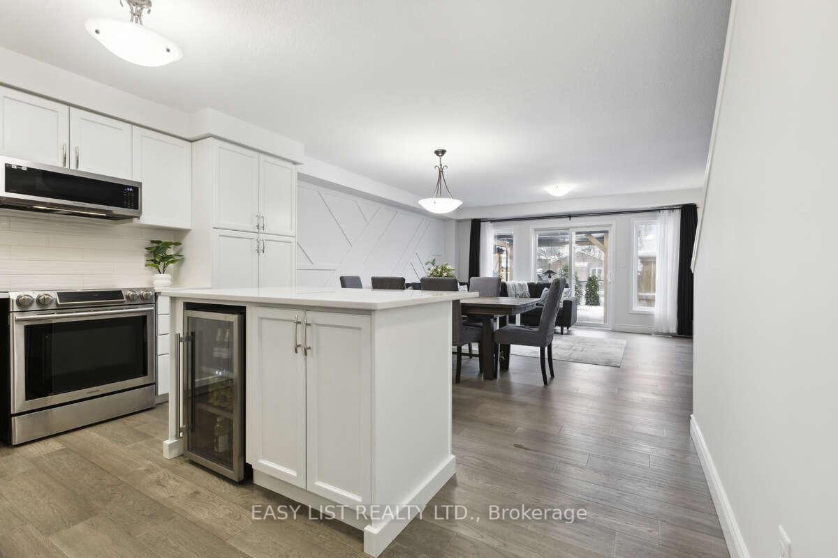 Photo 9 of 75 Meadowridge Street, Kitchener — HOMEH