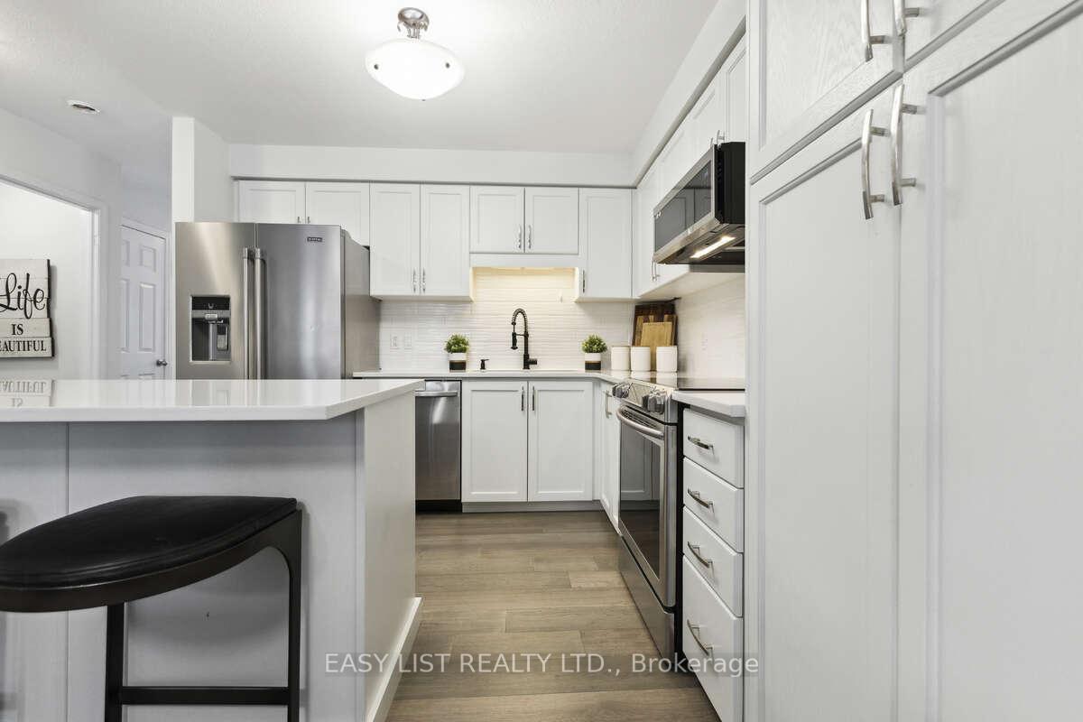 Photo 10 of 75 Meadowridge Street, Kitchener — HOMEH