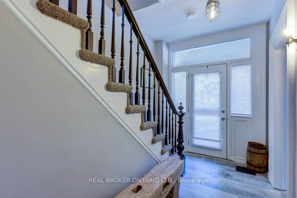 Photo 6 of 370 Main Street E, Minto — HOMEH