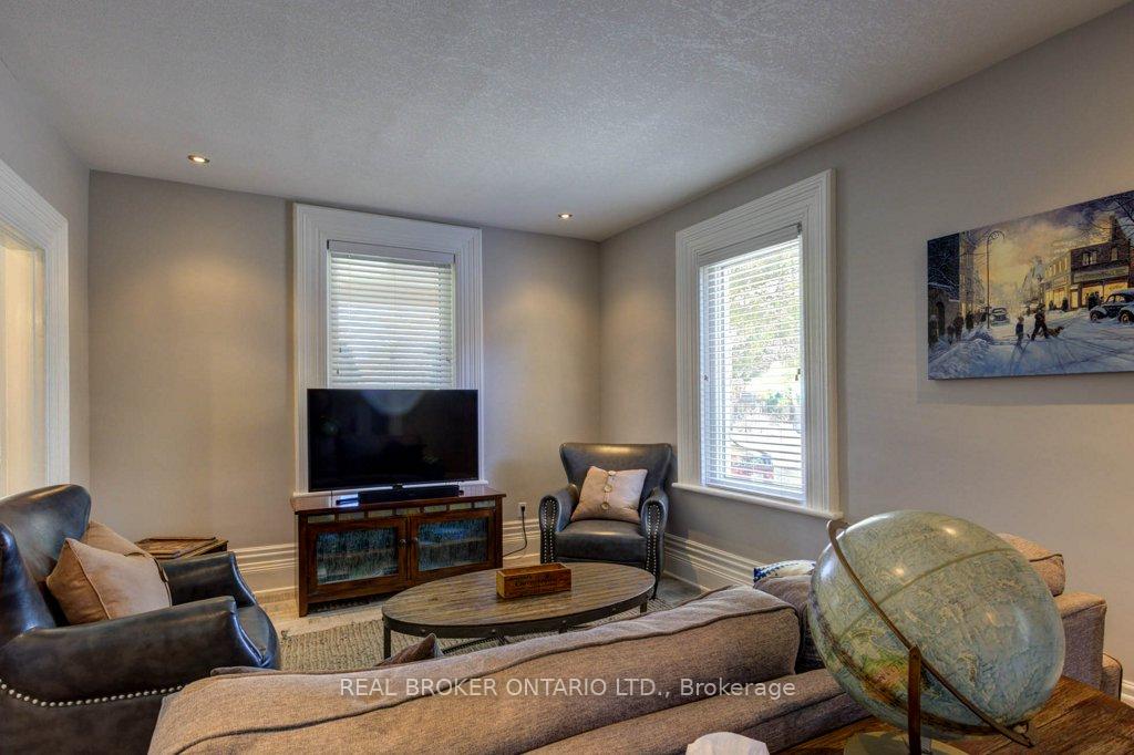 Photo 10 of 370 Main Street E, Minto — HOMEH