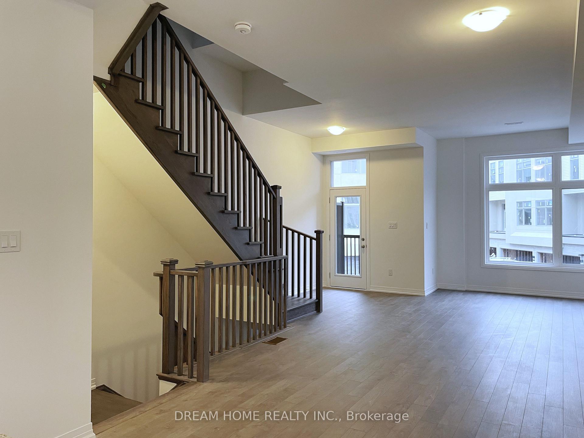 Photo 4 of 9 Albert Firman Lane, Markham, Cachet — HOMEH