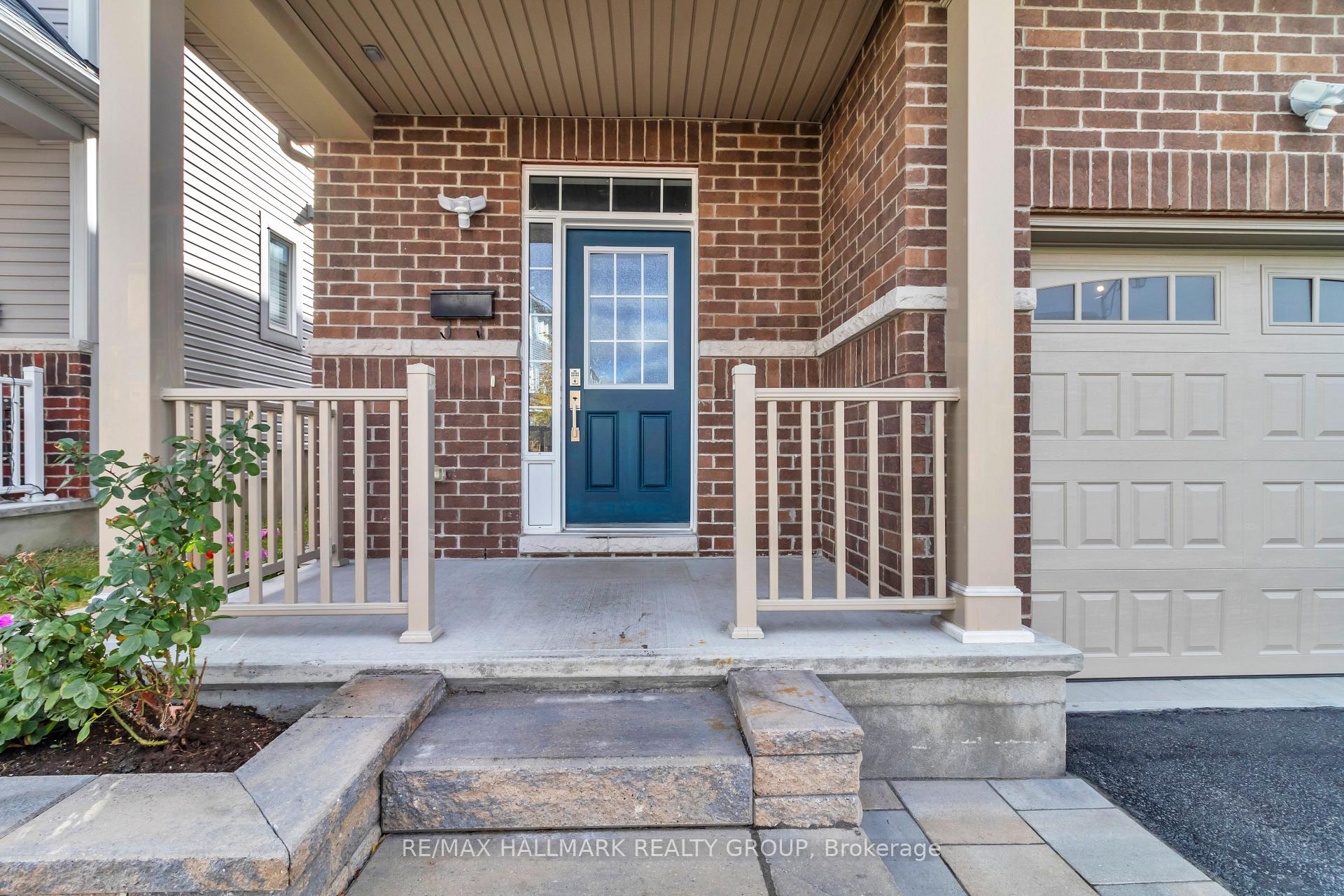 Photo 3 of 634 Silver Spruce Way, Ottawa, Kanata - Emerald Meadows/Trailwest — HOMEH