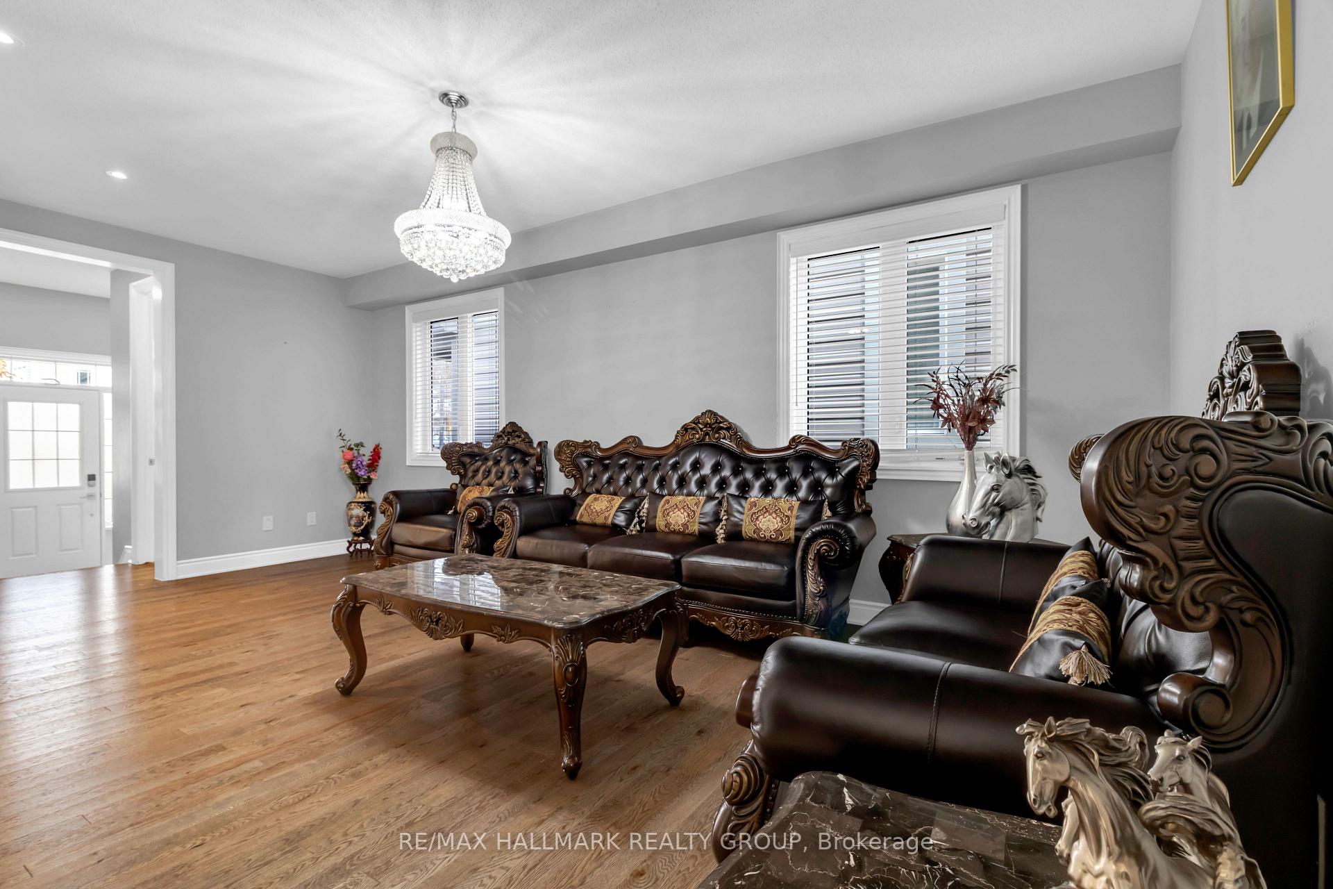 Photo 15 of 634 Silver Spruce Way, Ottawa, Kanata - Emerald Meadows/Trailwest — HOMEH
