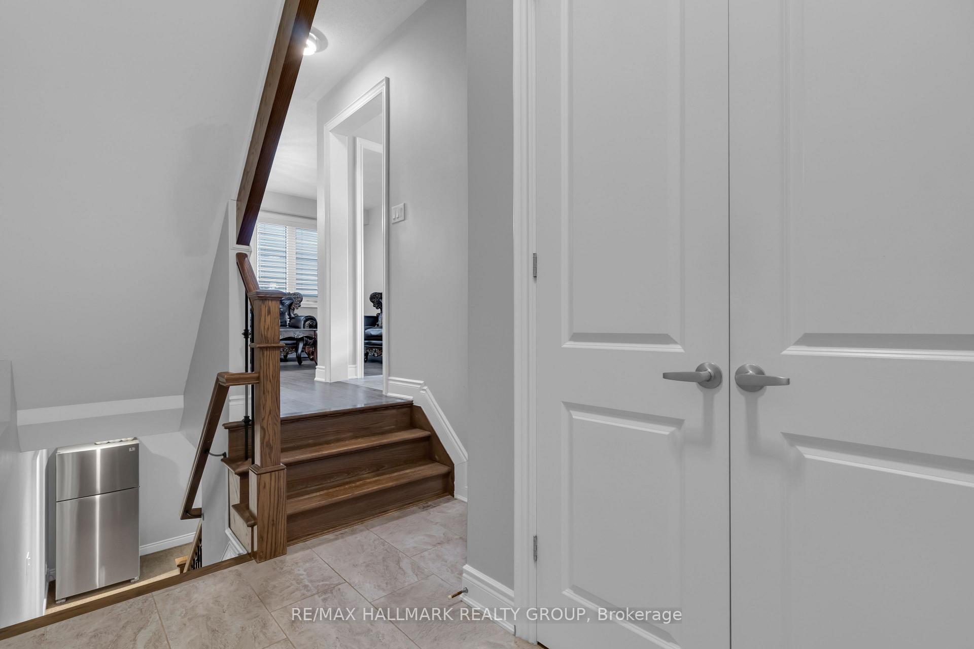 Photo 16 of 634 Silver Spruce Way, Ottawa, Kanata - Emerald Meadows/Trailwest — HOMEH