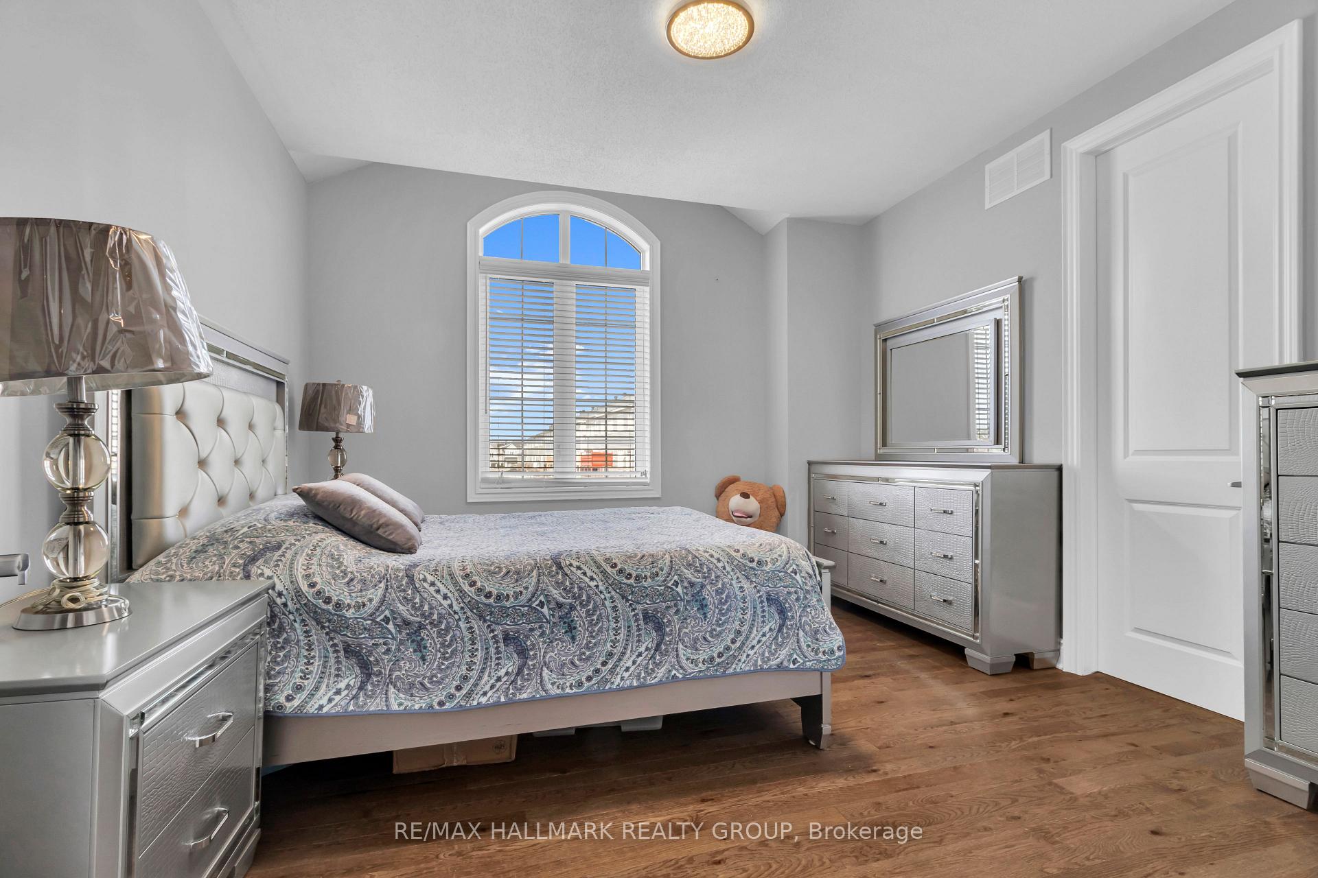 Photo 20 of 634 Silver Spruce Way, Ottawa, Kanata - Emerald Meadows/Trailwest — HOMEH