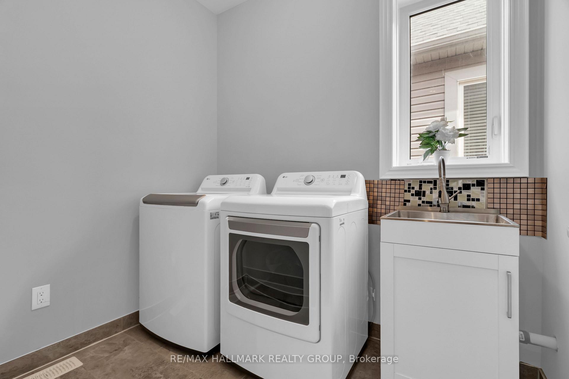 Photo 25 of 634 Silver Spruce Way, Ottawa, Kanata - Emerald Meadows/Trailwest — HOMEH