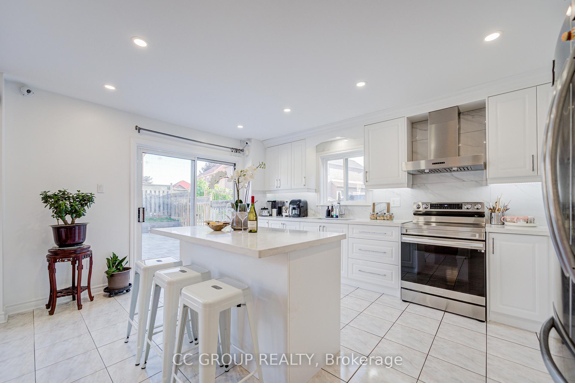 Photo 15 of 133 Joycedale Street, Markham, Middlefield — HOMEH