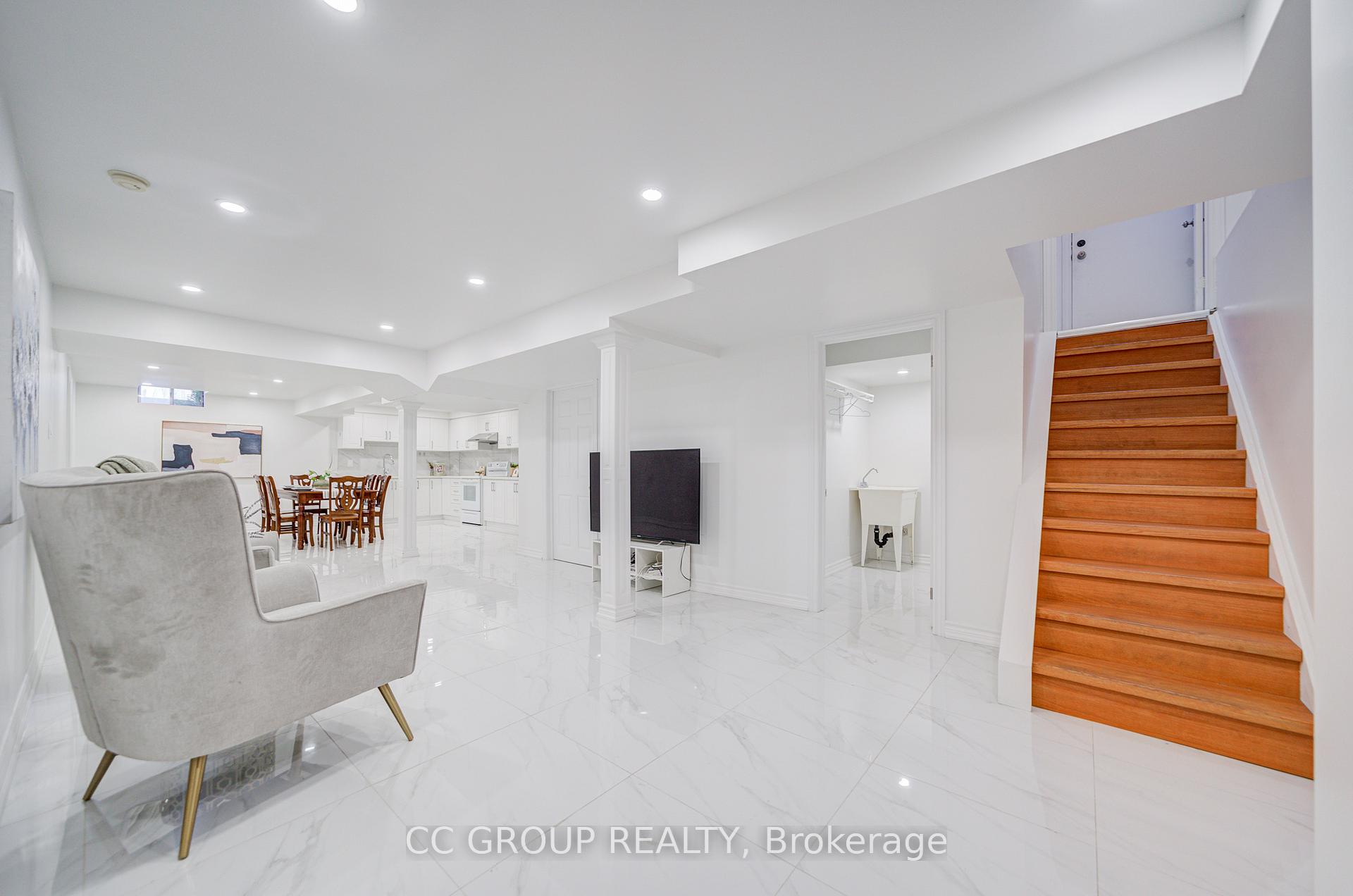 Photo 35 of 133 Joycedale Street, Markham, Middlefield — HOMEH