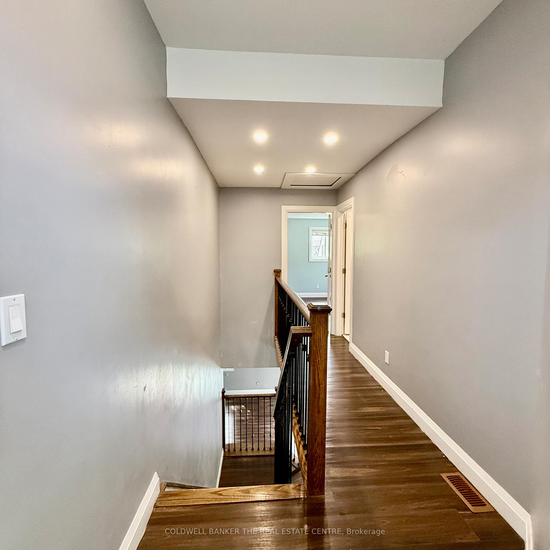 Photo 17 of 82 East 12th Street, Hamilton, Inch Park — HOMEH