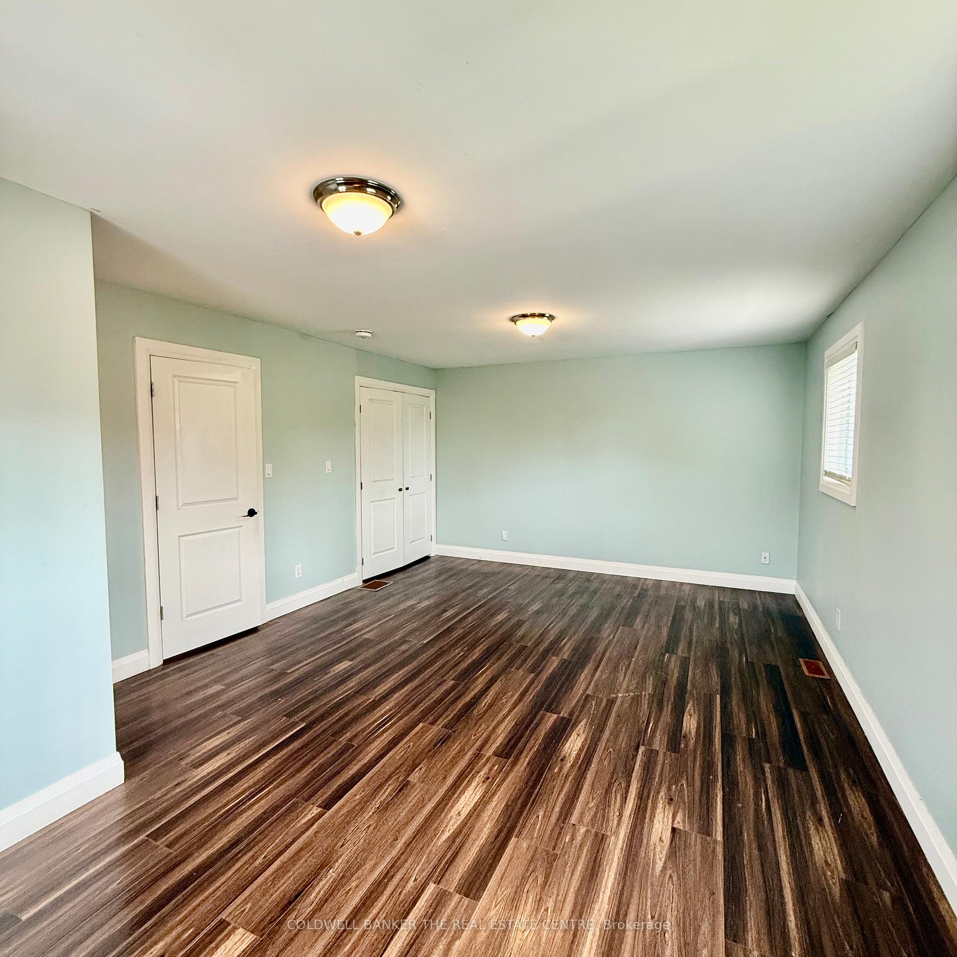 Photo 19 of 82 East 12th Street, Hamilton, Inch Park — HOMEH