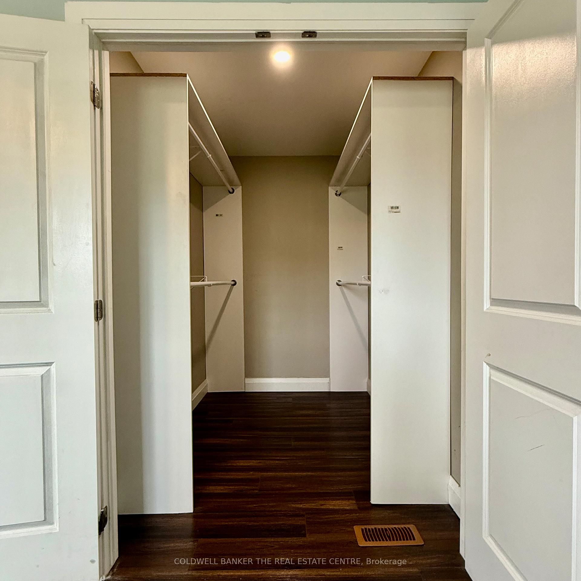 Photo 20 of 82 East 12th Street, Hamilton, Inch Park — HOMEH