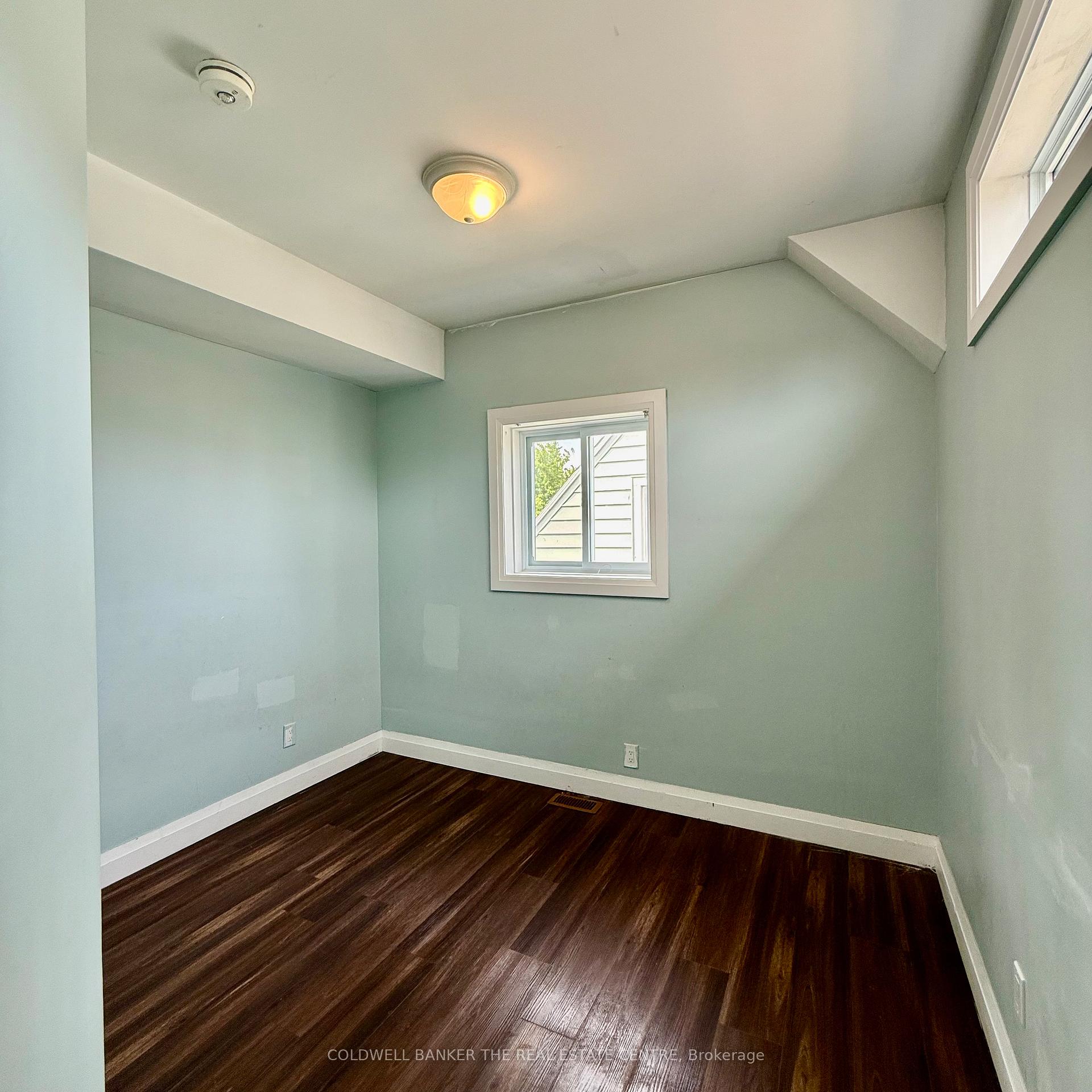 Photo 25 of 82 East 12th Street, Hamilton, Inch Park — HOMEH