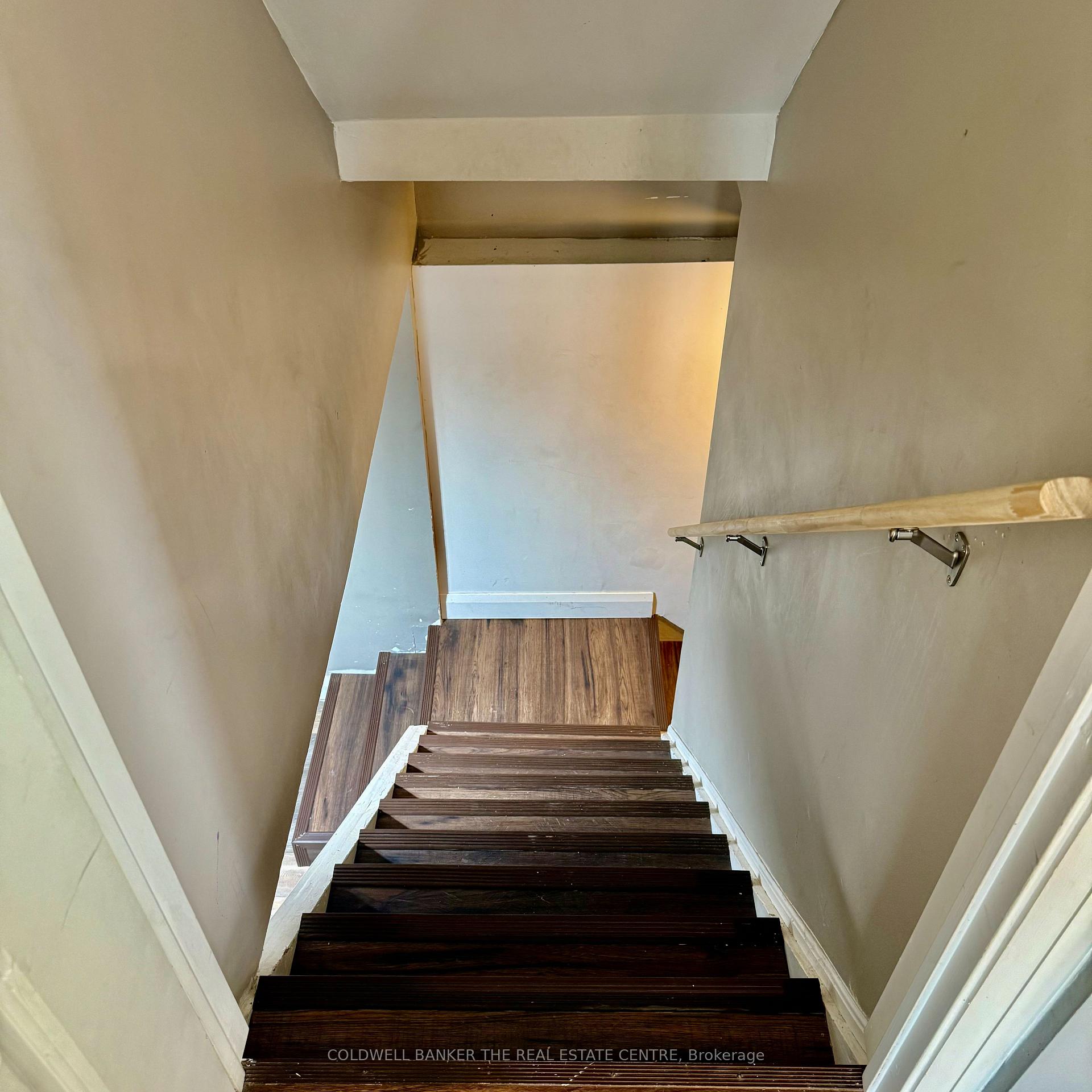Photo 26 of 82 East 12th Street, Hamilton, Inch Park — HOMEH