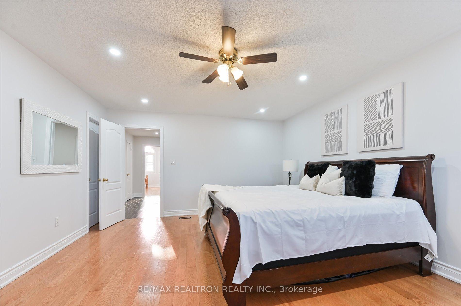 Photo 23 of 51 Harry Blaylock Drive, Markham, Greensborough — HOMEH