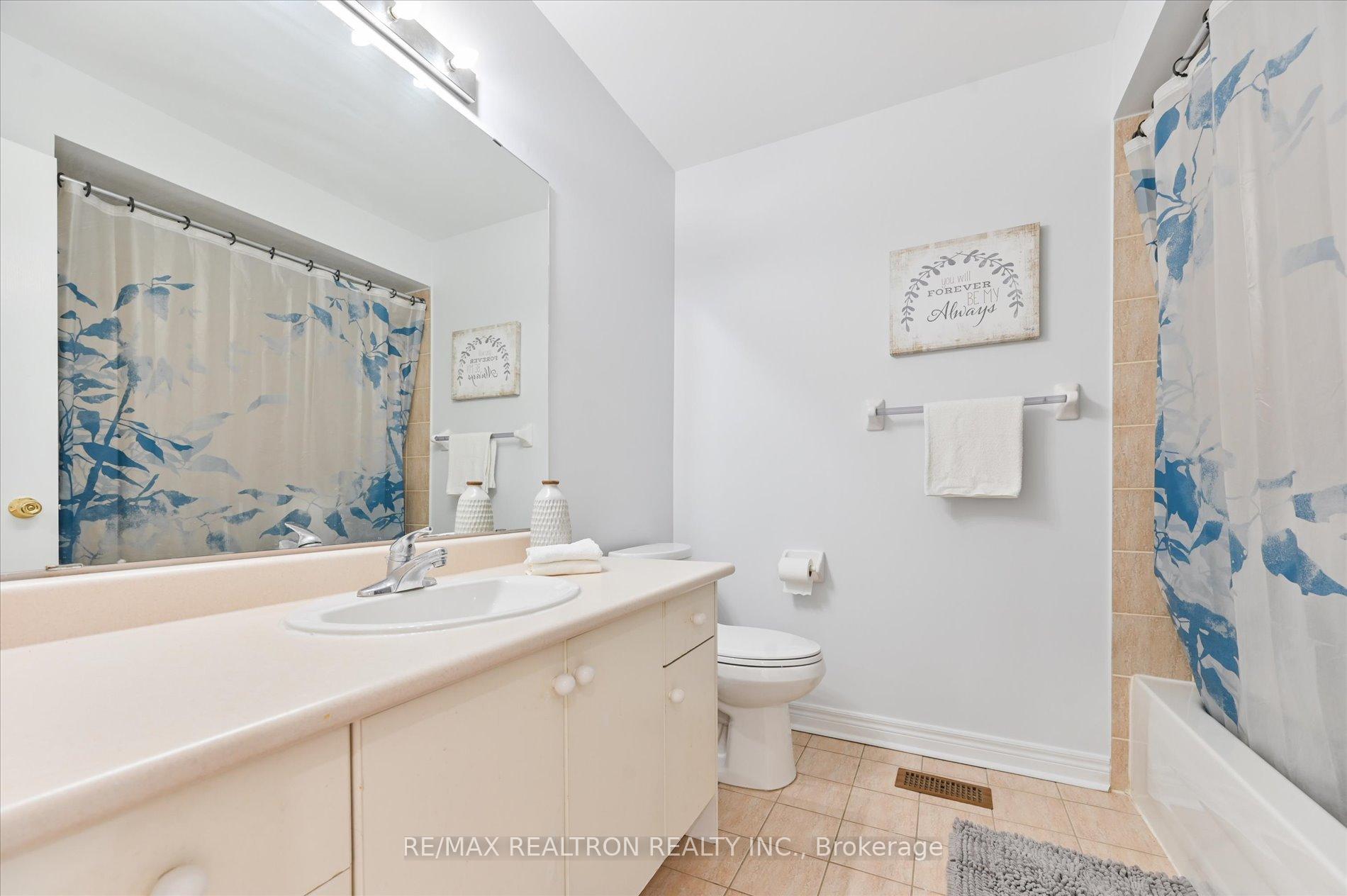 Photo 28 of 51 Harry Blaylock Drive, Markham, Greensborough — HOMEH
