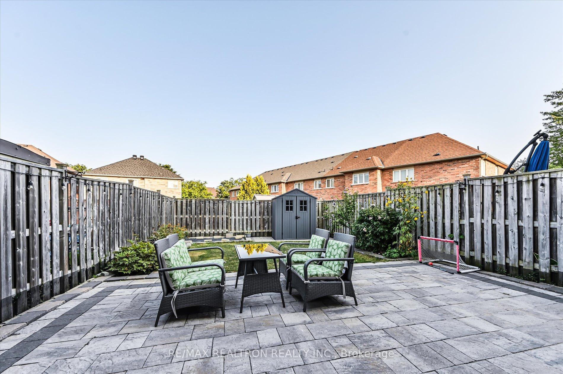 Photo 33 of 51 Harry Blaylock Drive, Markham, Greensborough — HOMEH