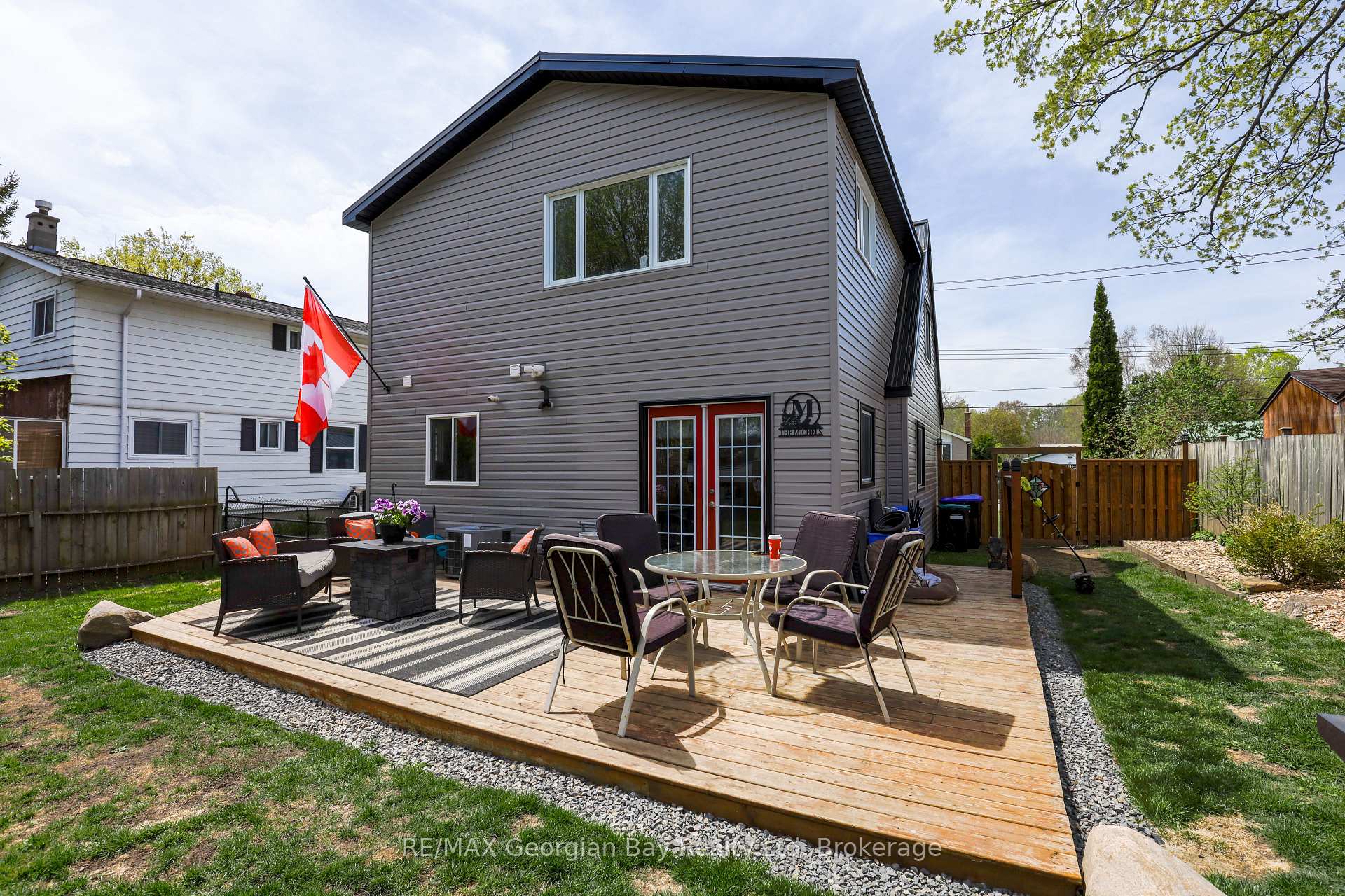 Photo 31 of 163 Eighth Street, Midland — HOMEH