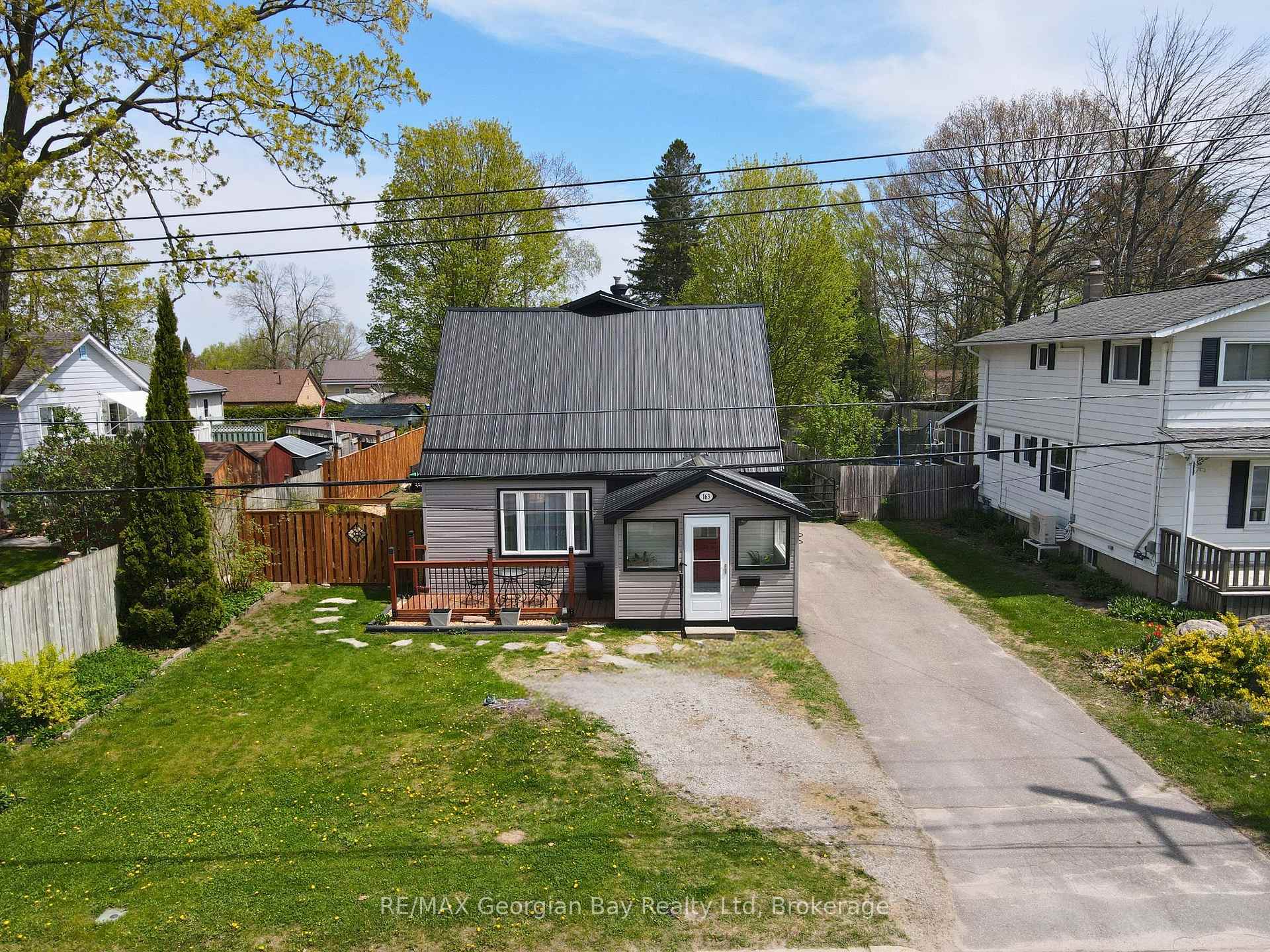 Photo 34 of 163 Eighth Street, Midland — HOMEH
