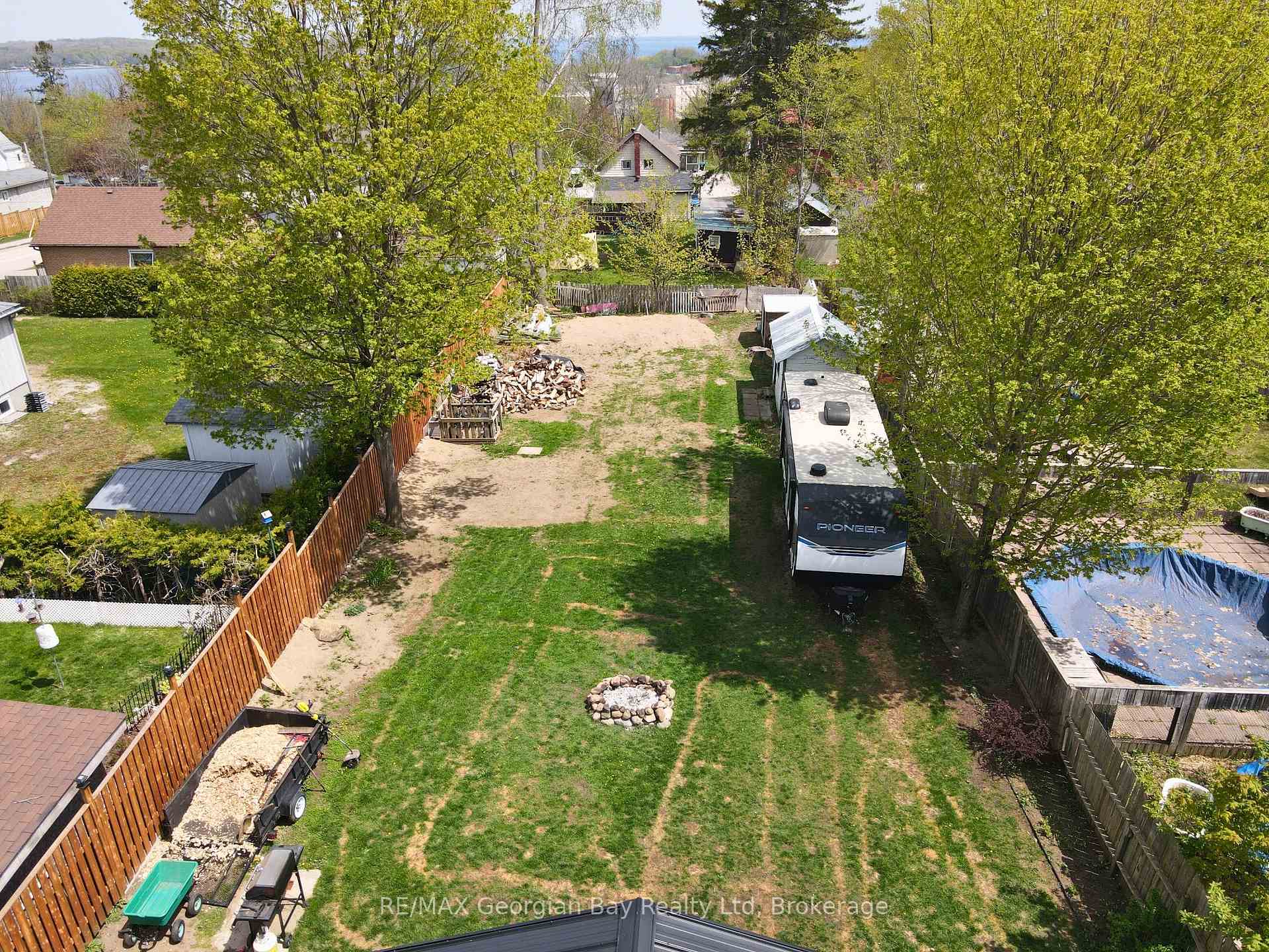 Photo 36 of 163 Eighth Street, Midland — HOMEH