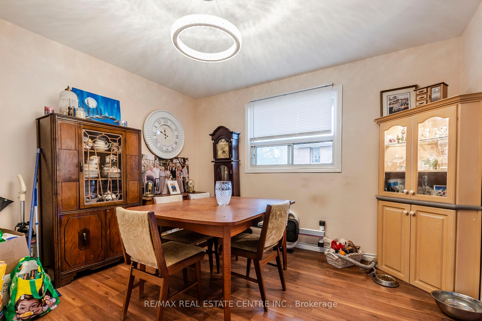 Photo 6 of 305 Lorne Avenue, Kitchener — HOMEH