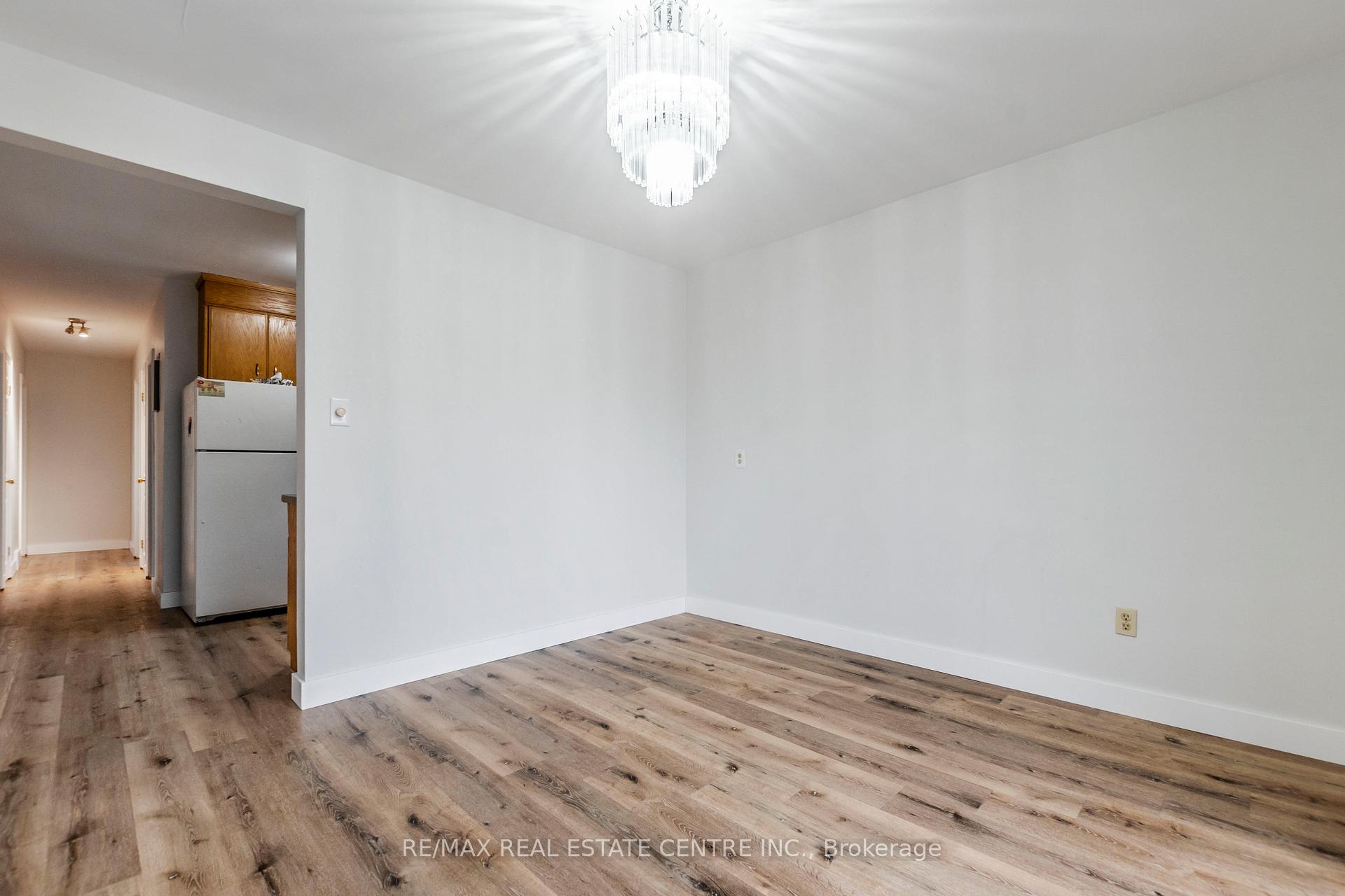 Photo 15 of 305 Lorne Avenue, Kitchener — HOMEH