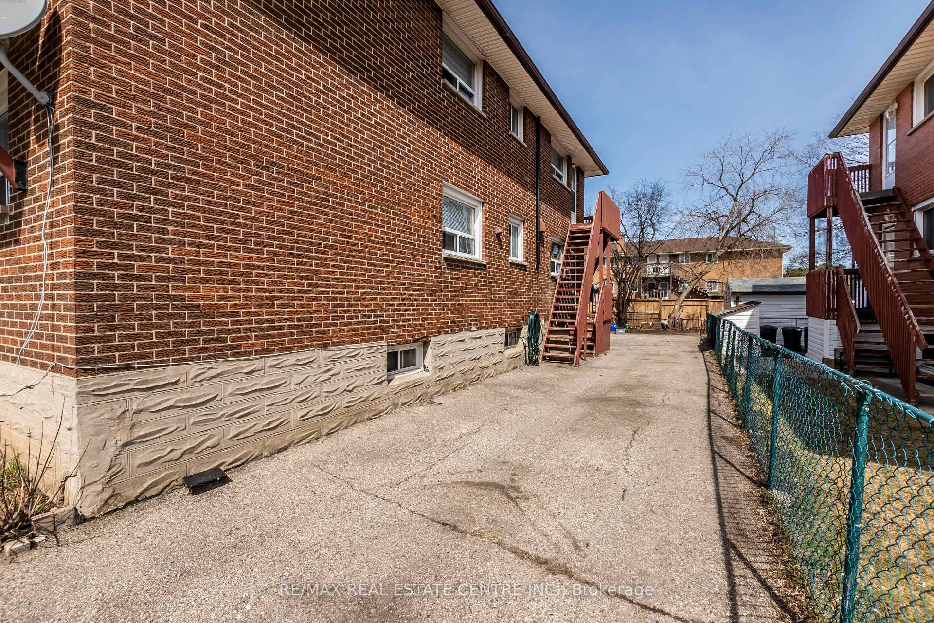 Photo 39 of 305 Lorne Avenue, Kitchener — HOMEH