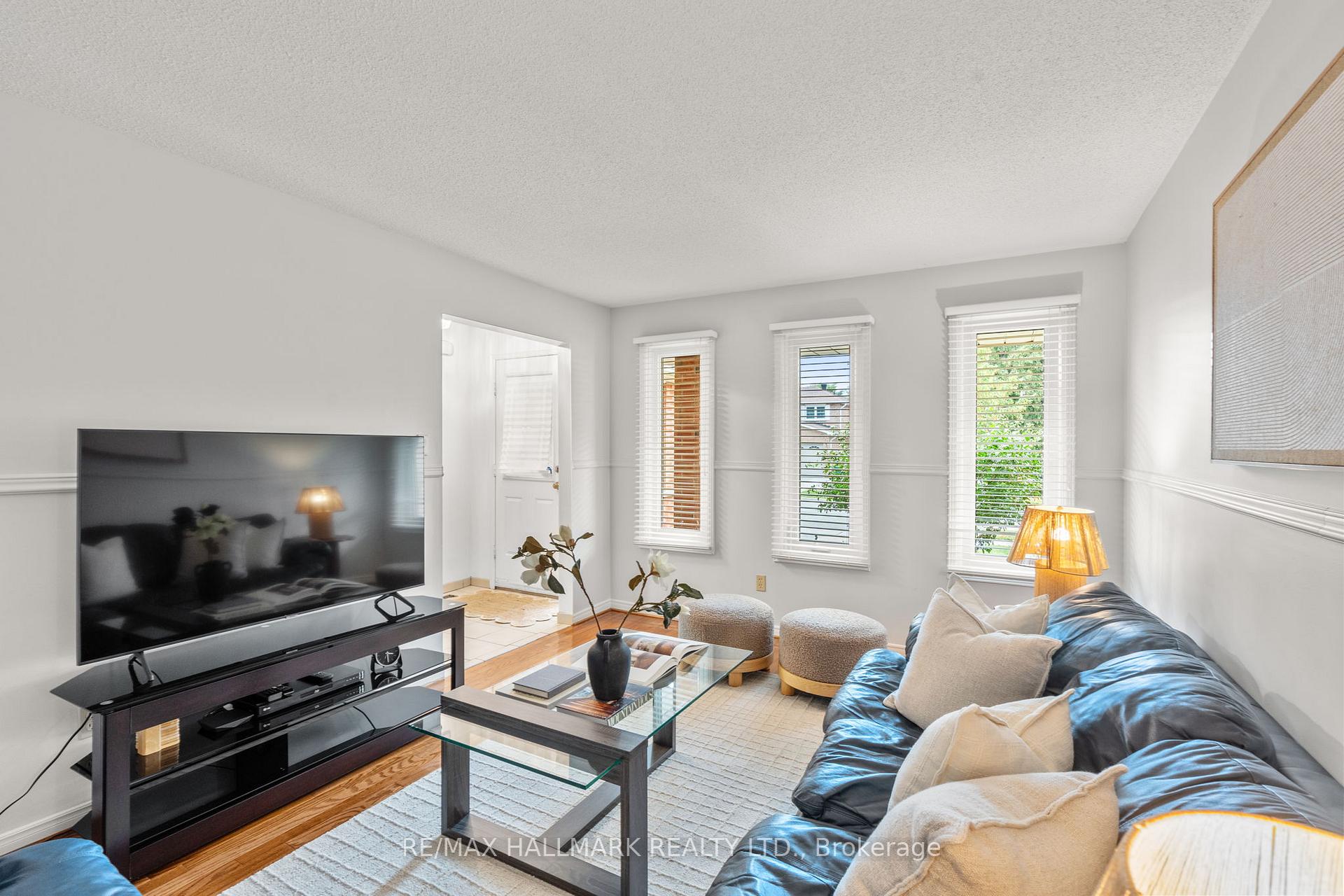 Photo 5 of 69 Cairns Drive, Markham, Raymerville — HOMEH