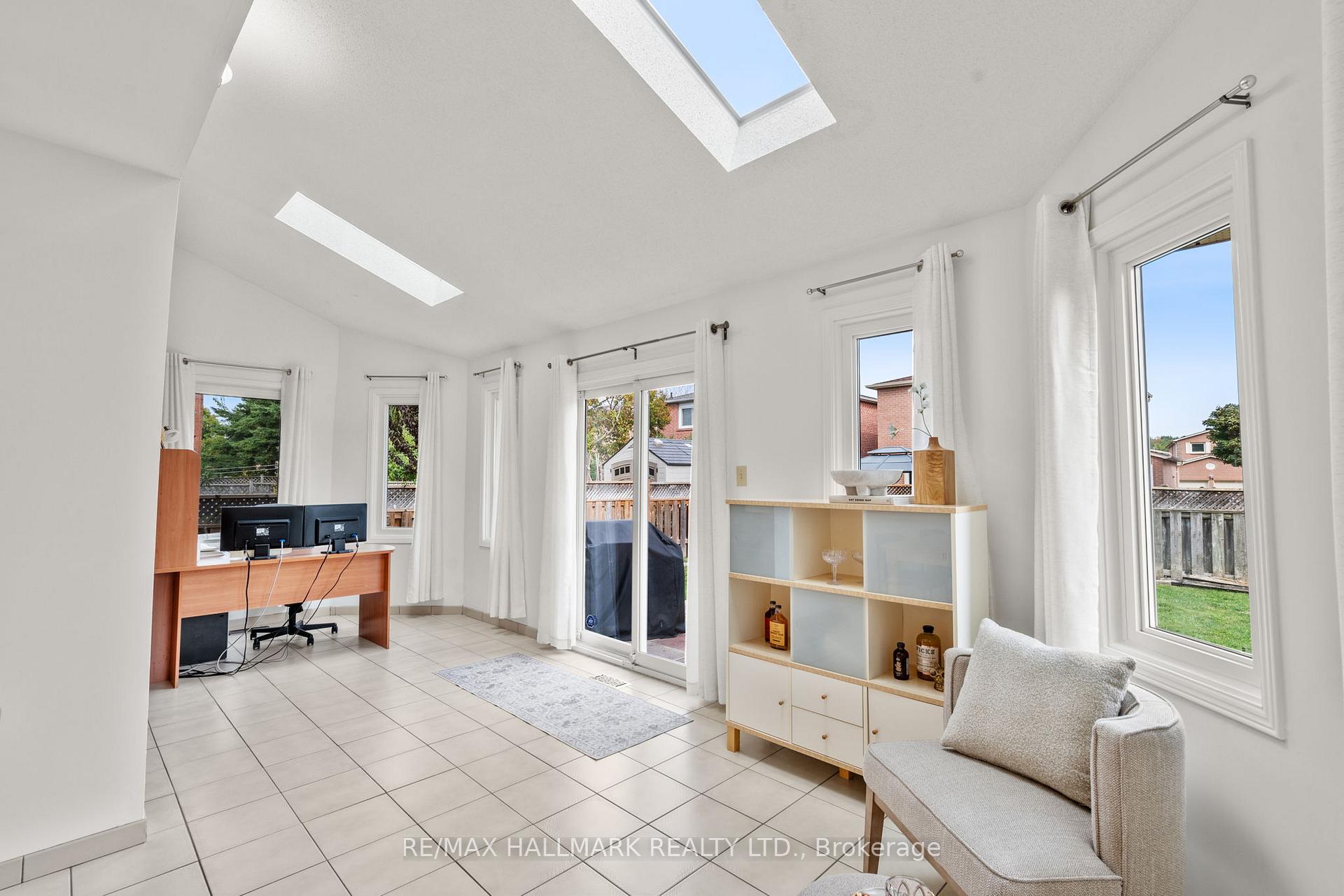 Photo 14 of 69 Cairns Drive, Markham, Raymerville — HOMEH