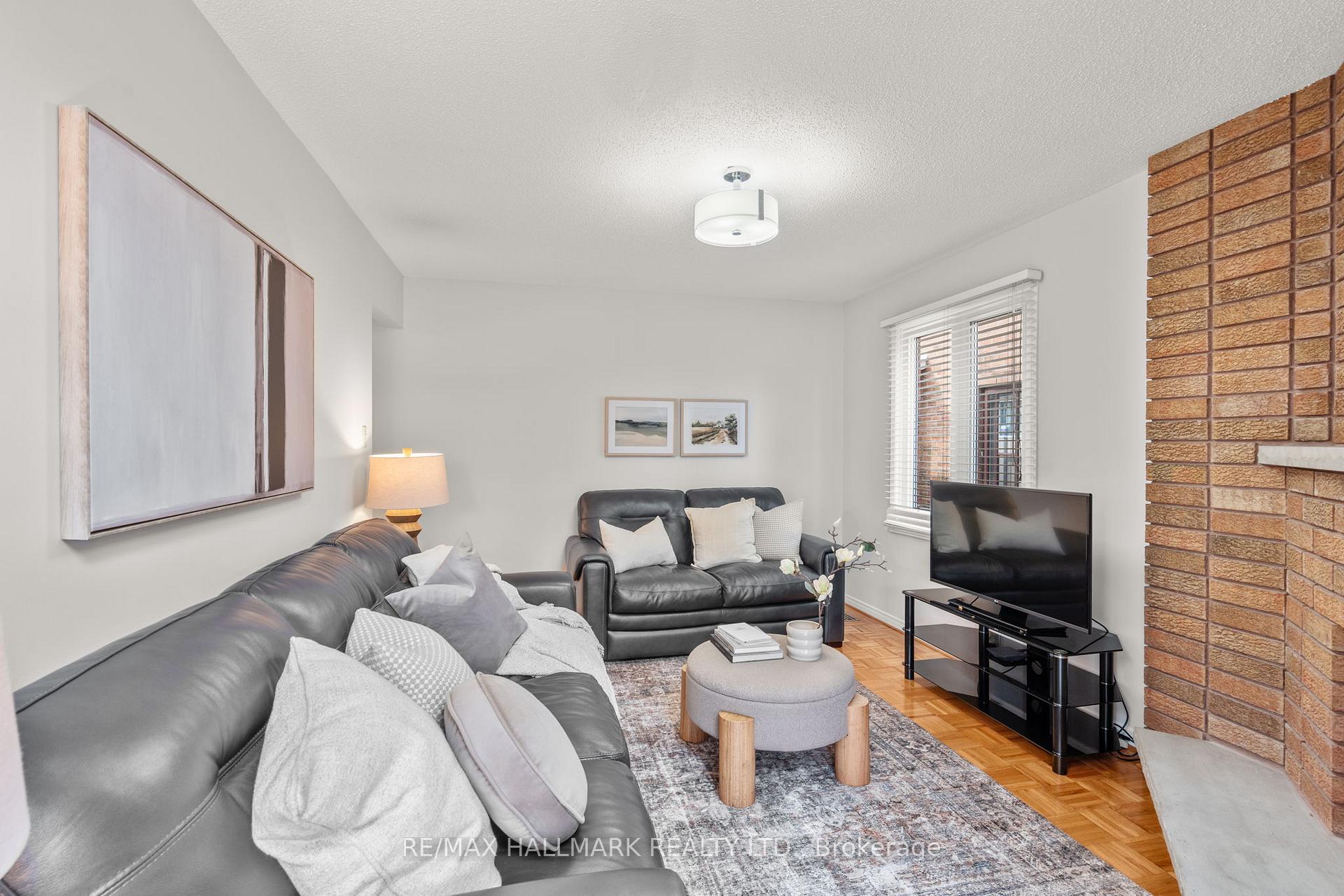 Photo 17 of 69 Cairns Drive, Markham, Raymerville — HOMEH