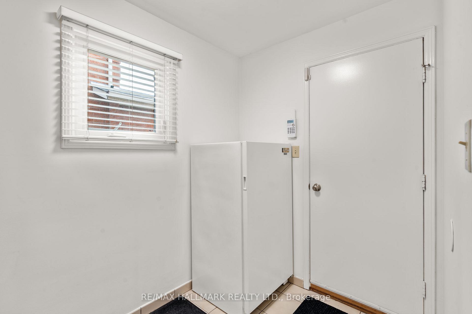 Photo 21 of 69 Cairns Drive, Markham, Raymerville — HOMEH