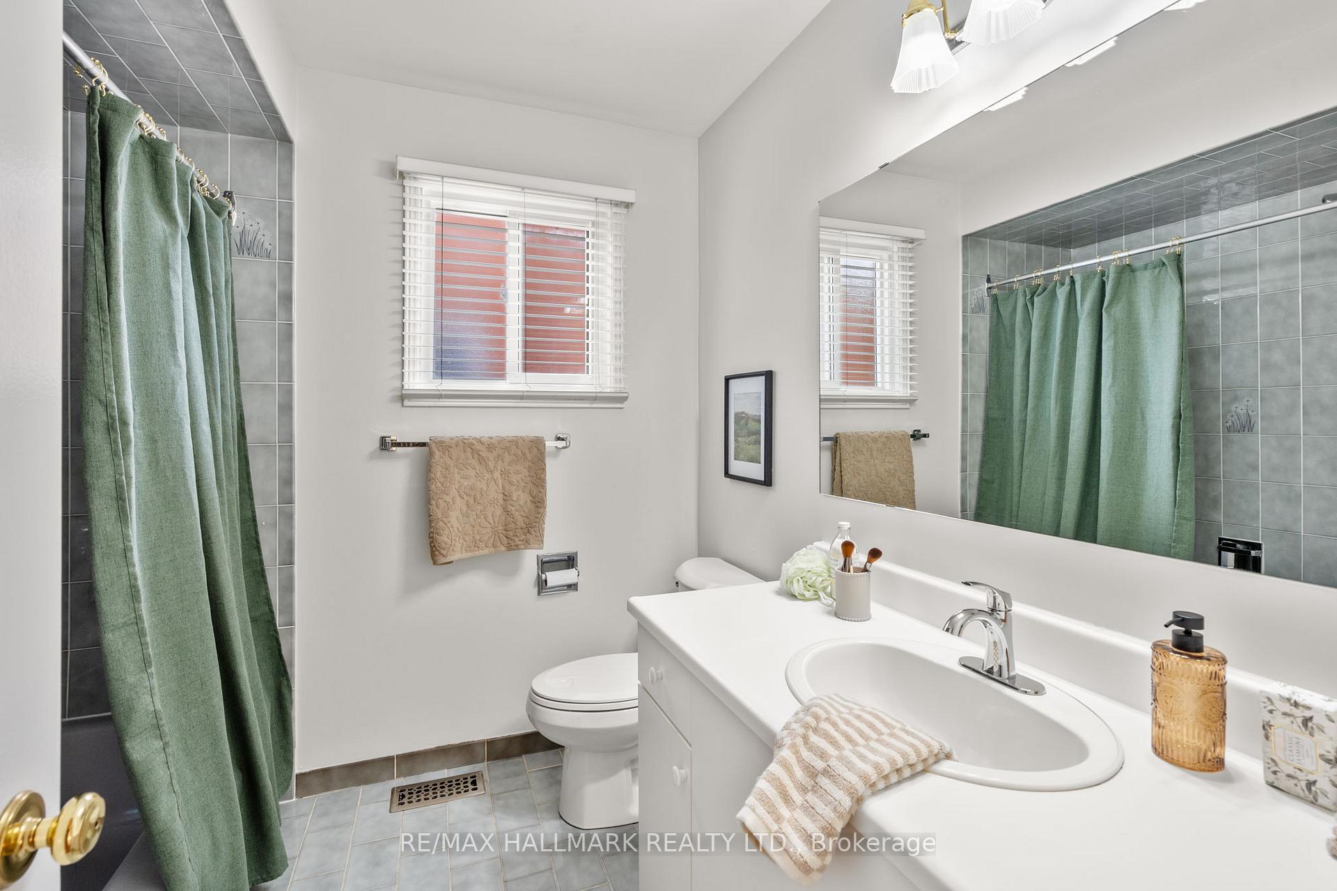 Photo 32 of 69 Cairns Drive, Markham, Raymerville — HOMEH